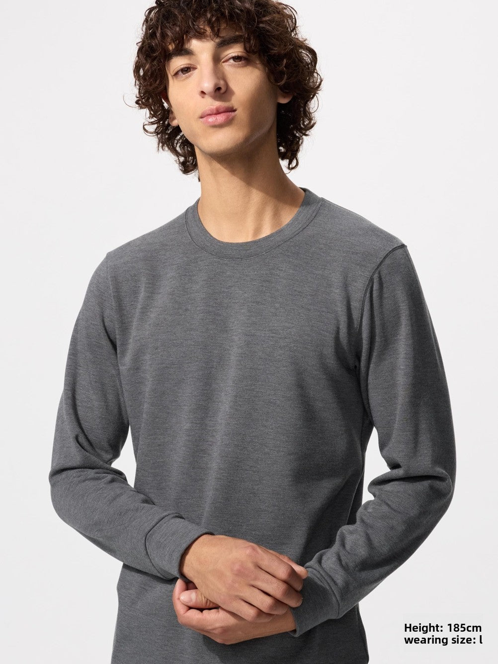 Uniqlo Crew Neck T-Shirt Long Sleeve Autumn Clothes Warm Clothes