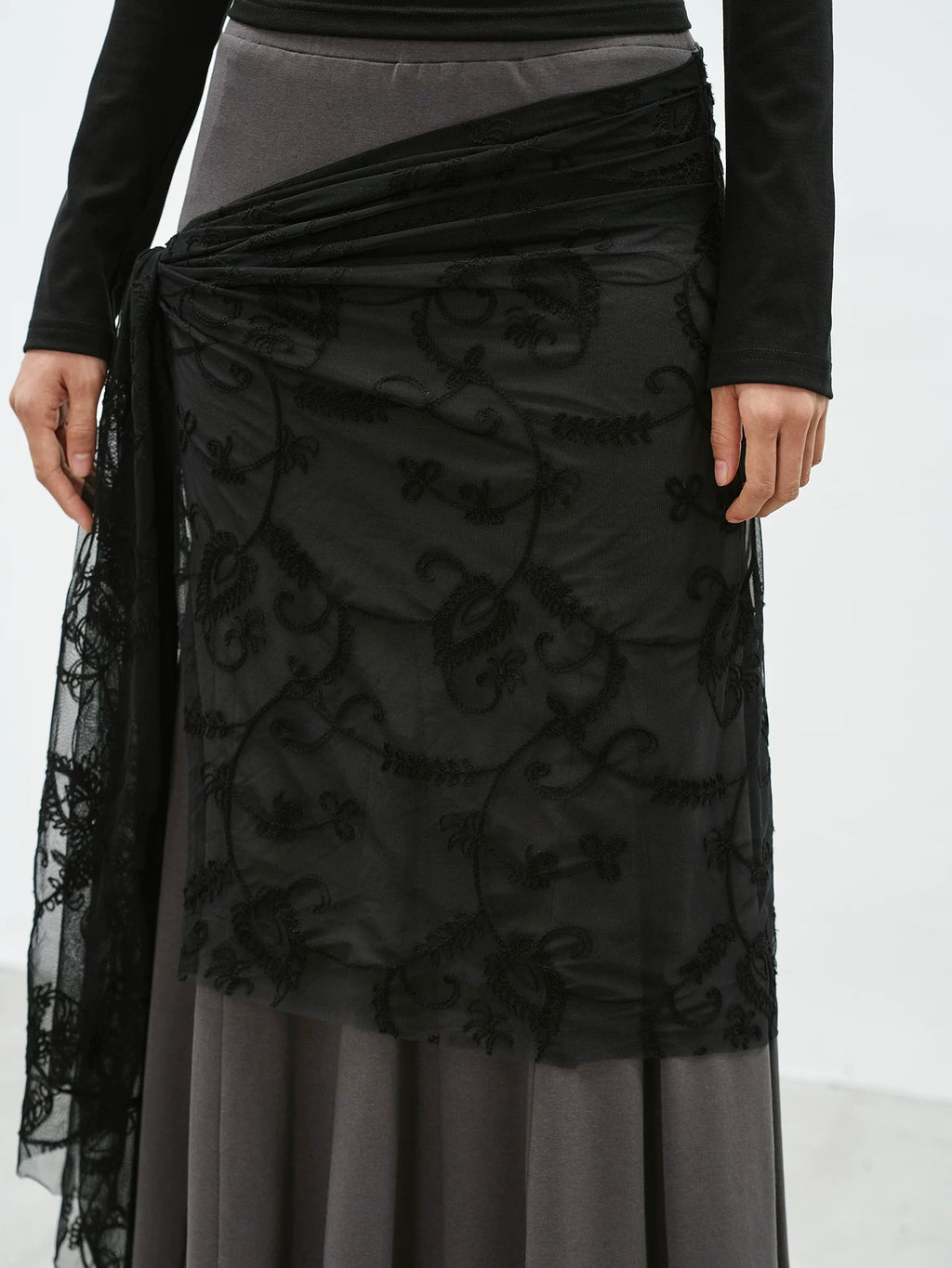 EIGHTHMONTH Lace Strap Irregular Long Dress