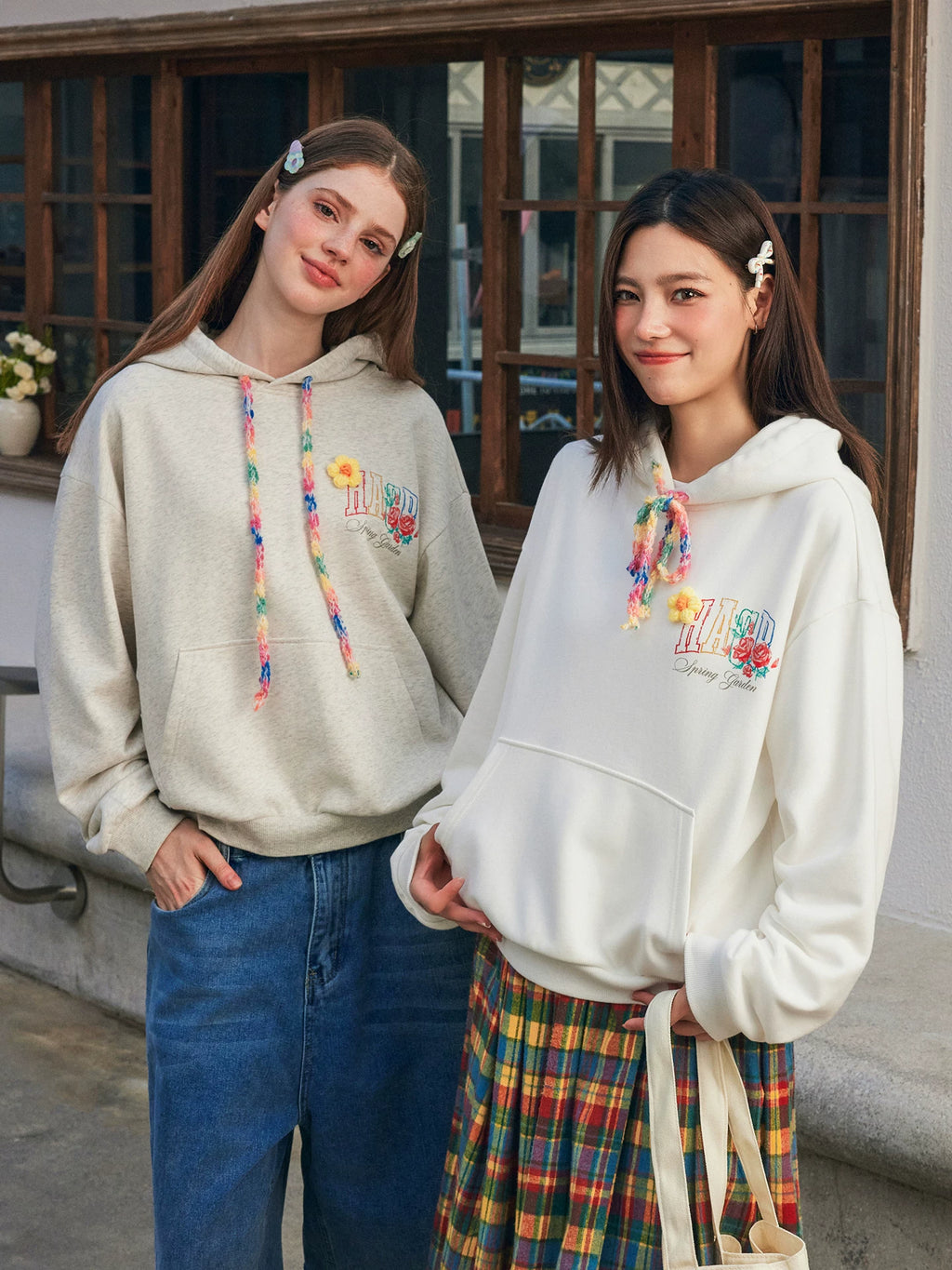 HACR Wool Flower Embroidered Hooded Sweater