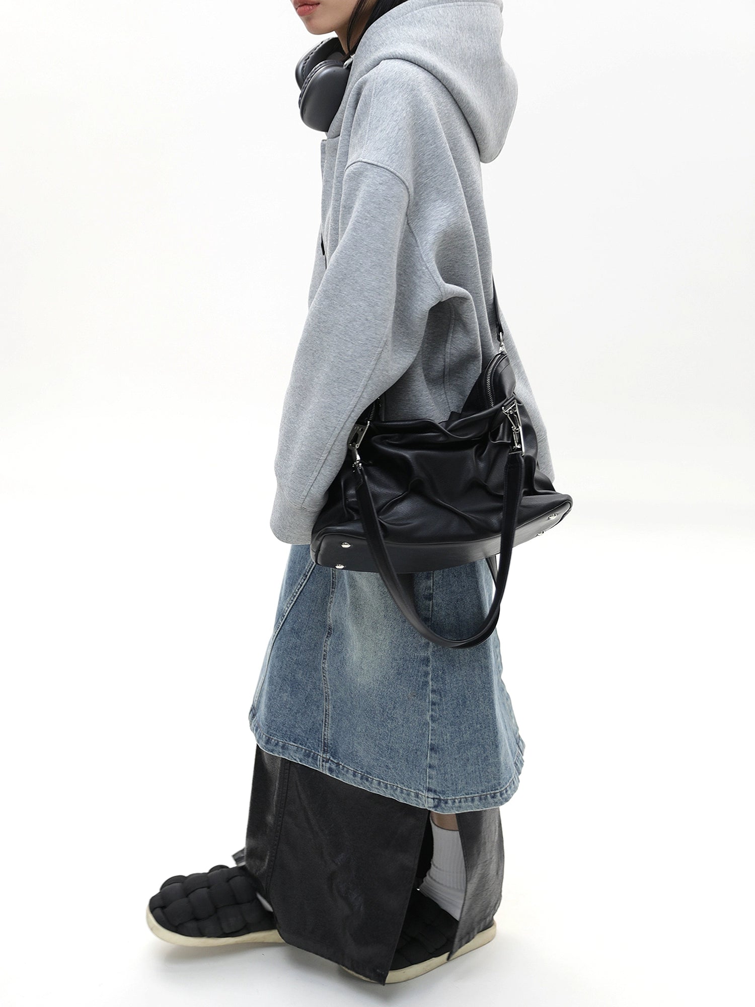 JANDRESS Pleated High-capacity Commuter Shoulder Messenger Bag