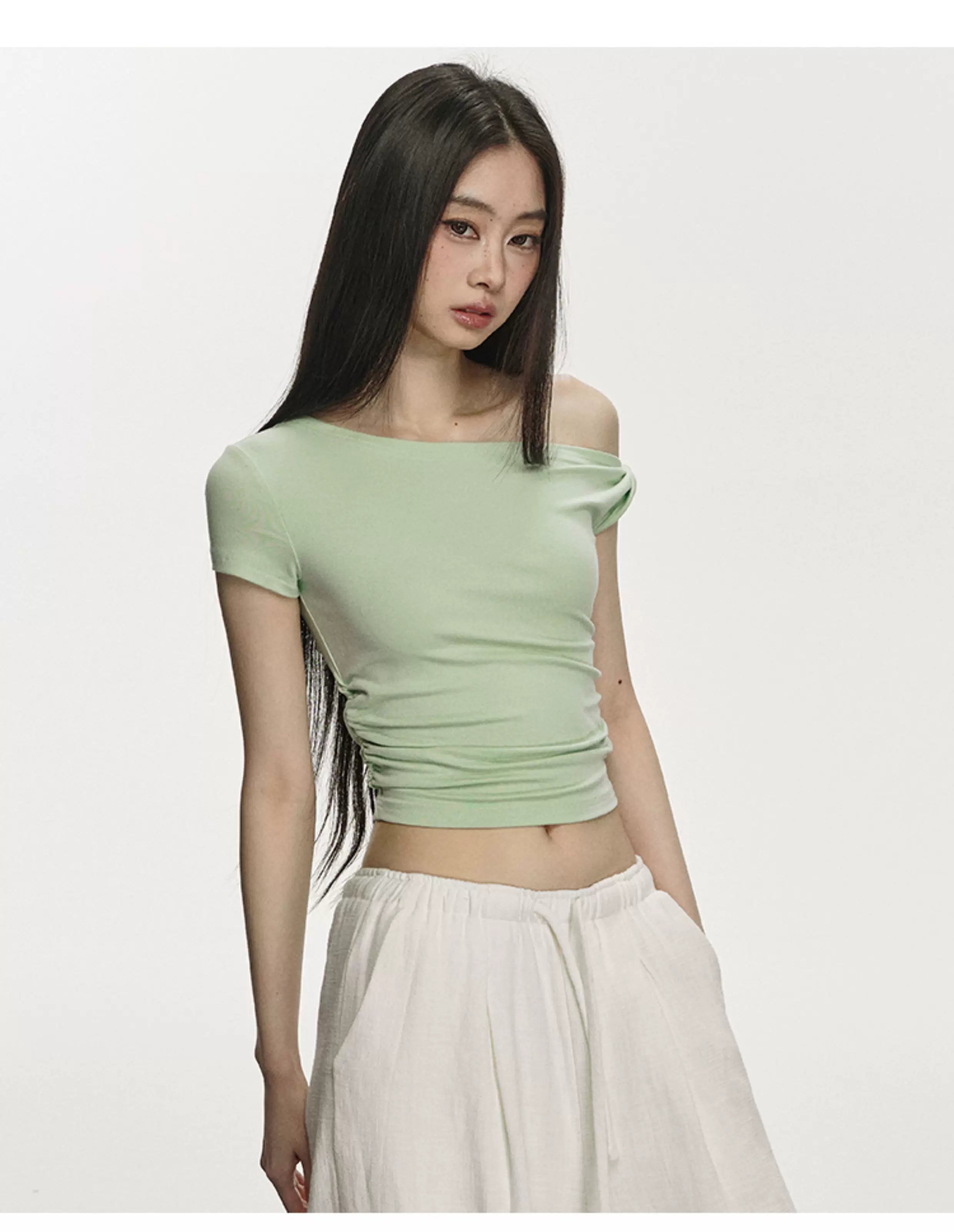 Anna Aneae Slanted Shoulder Slim Temperament Short Knit Tee