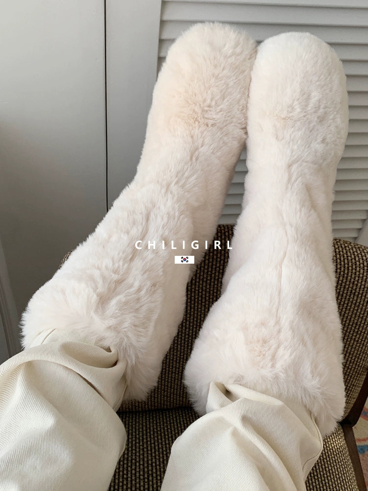 CHILIGIRL Long Fluffy Snow Boots