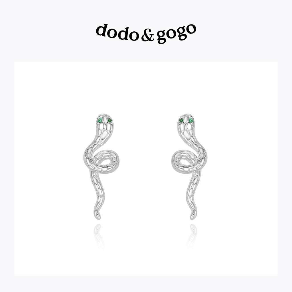 DODOGOGO Snake Light Luxury Fashion Earrings
