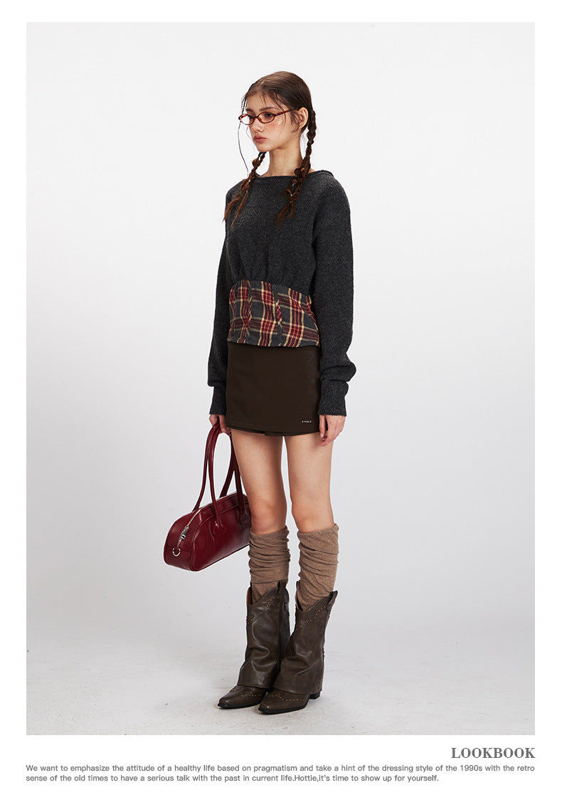 Nariele Short Stitched Slim-Fit Knitted Sweater