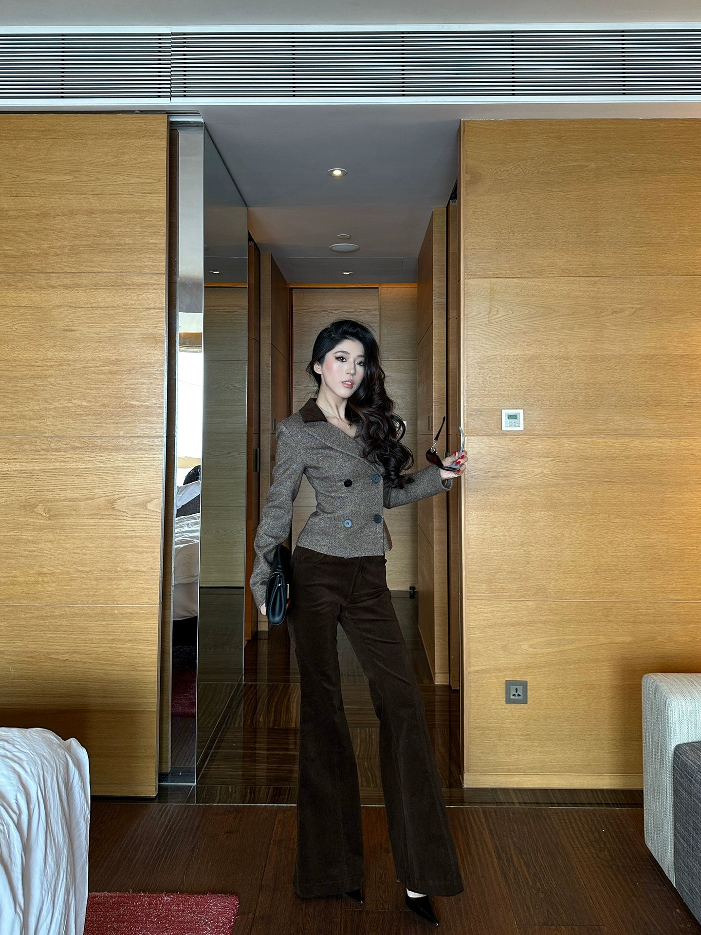 LLROGE Temperament Versatile Slim Fit Contrasting Color Blazer