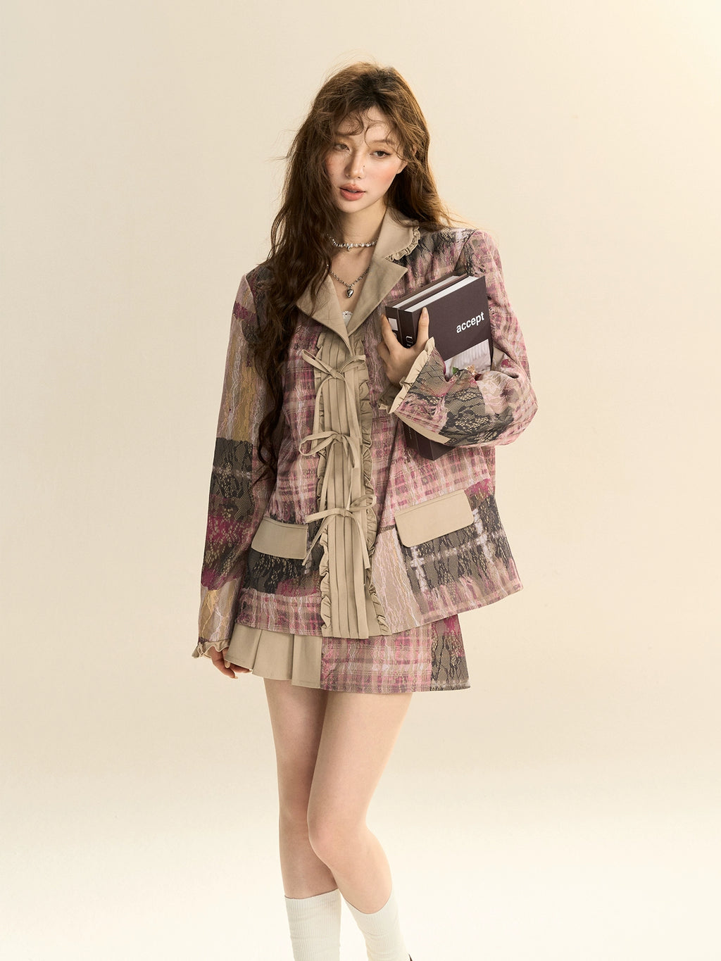 SASSY MOODY Lace Stitched Loose Blazer