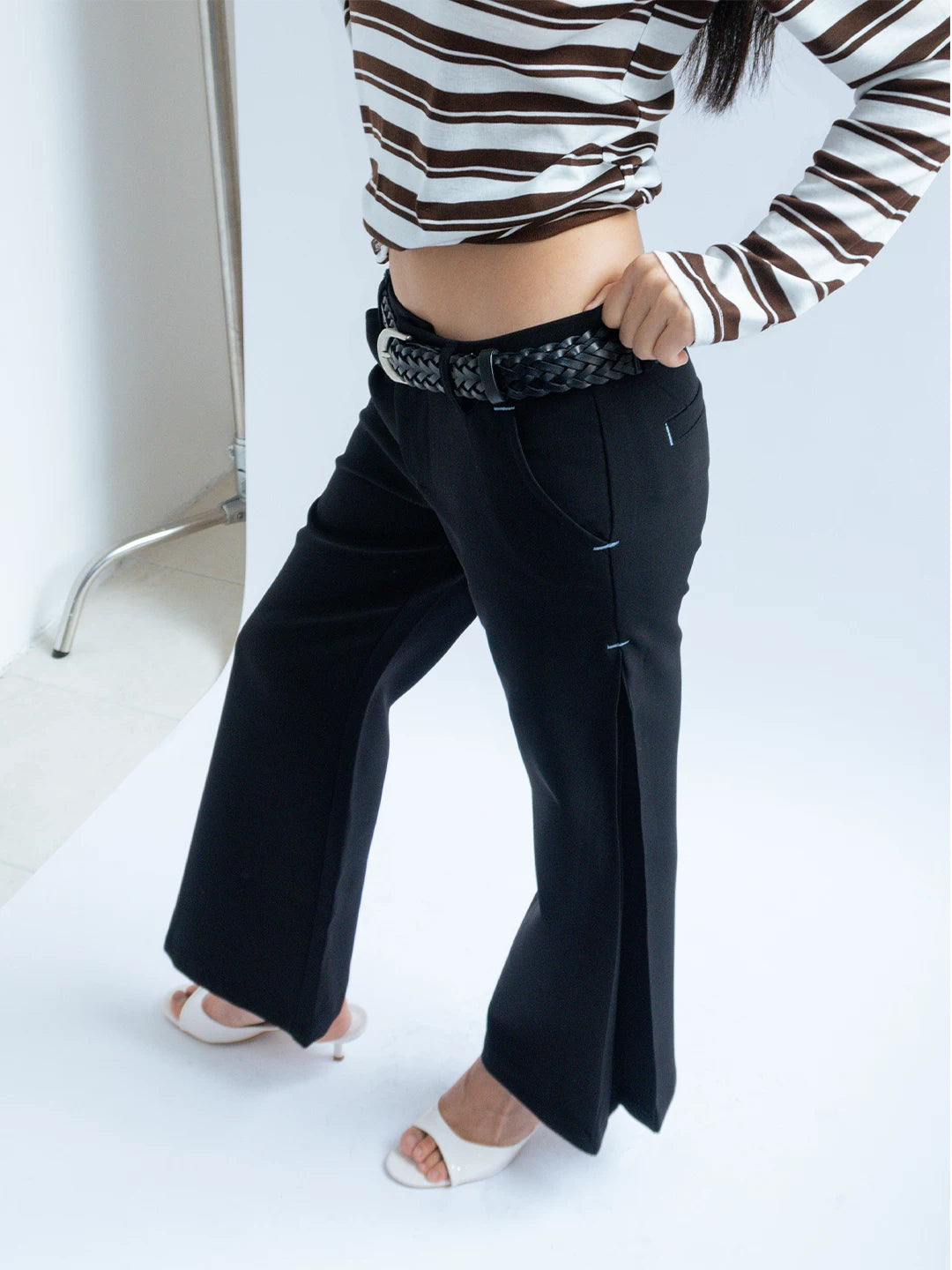 FUNKYFUN Side Slit Micro-horn Low-rise Eight-point Trousers