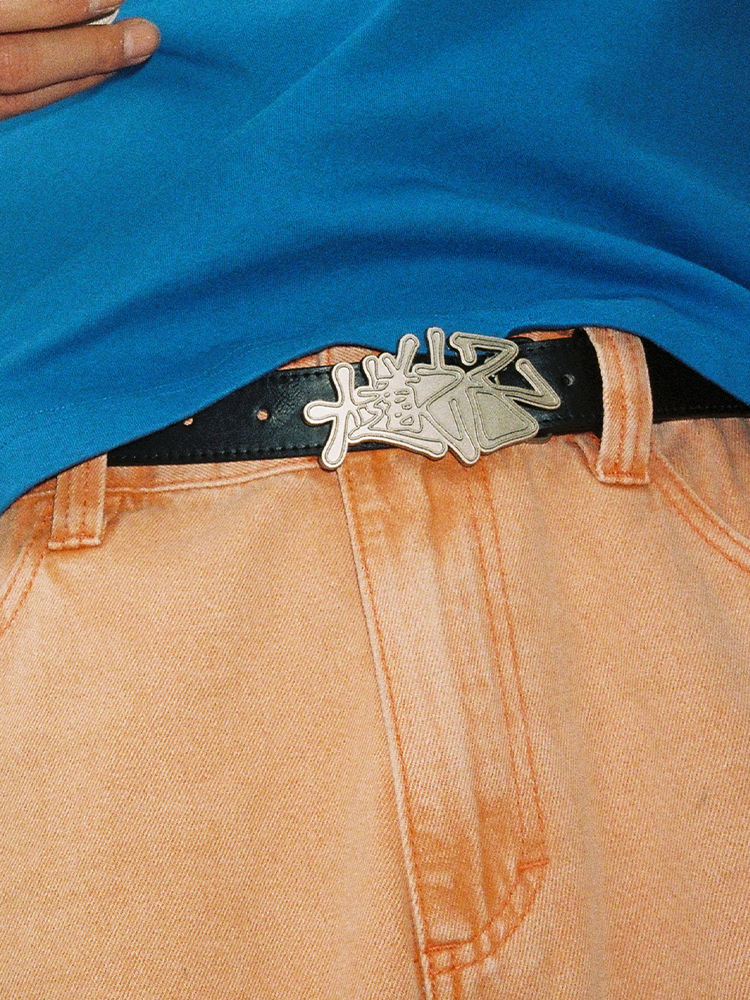 AVENUESON Metal Logo Belt