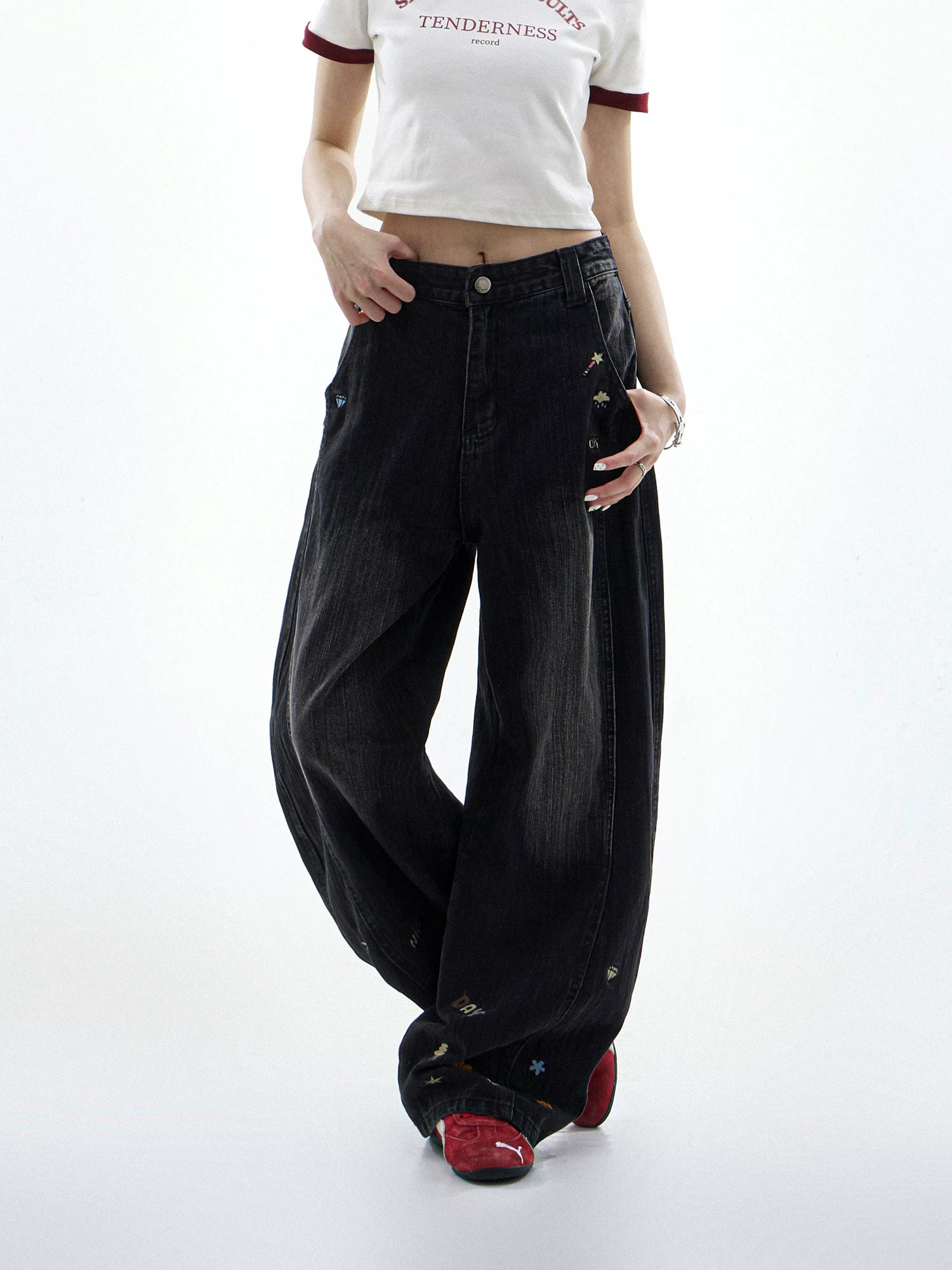 CHANT2nd Cartoon Embroidered Loose Jeans