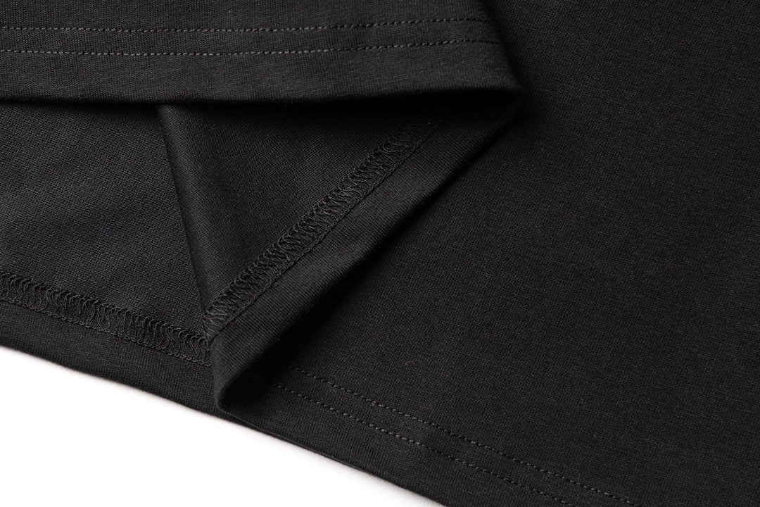 NO LOGO Small Neckline Short and Wide Casual Tee