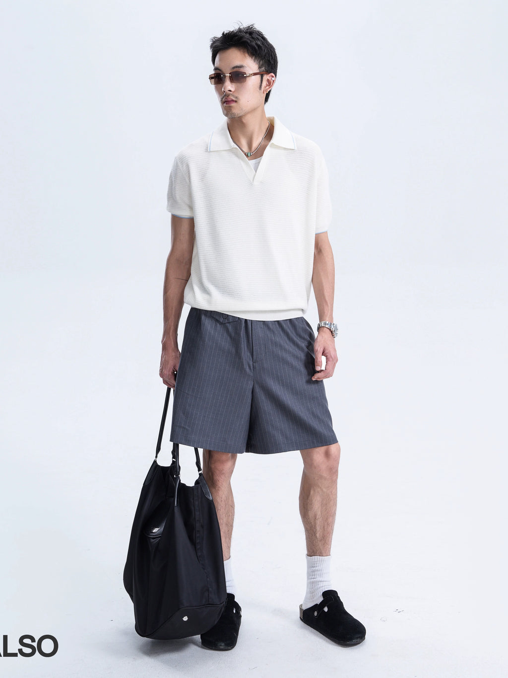 SEE ALSO Soft Waxy Lapel Short-sleeved Knitted Sweater