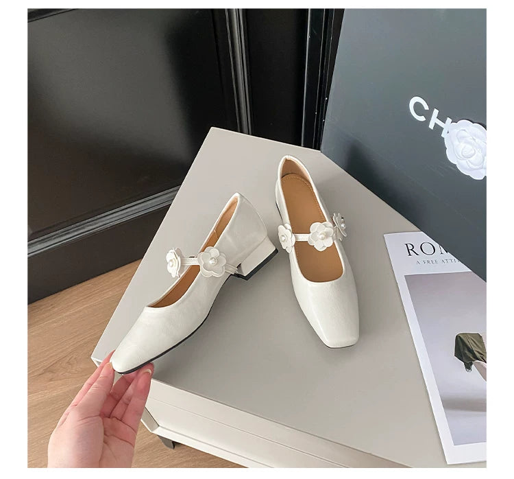 CHRNDXEE Flower Retro Soft Leather Thick Heel Light Mouth Single Shoes