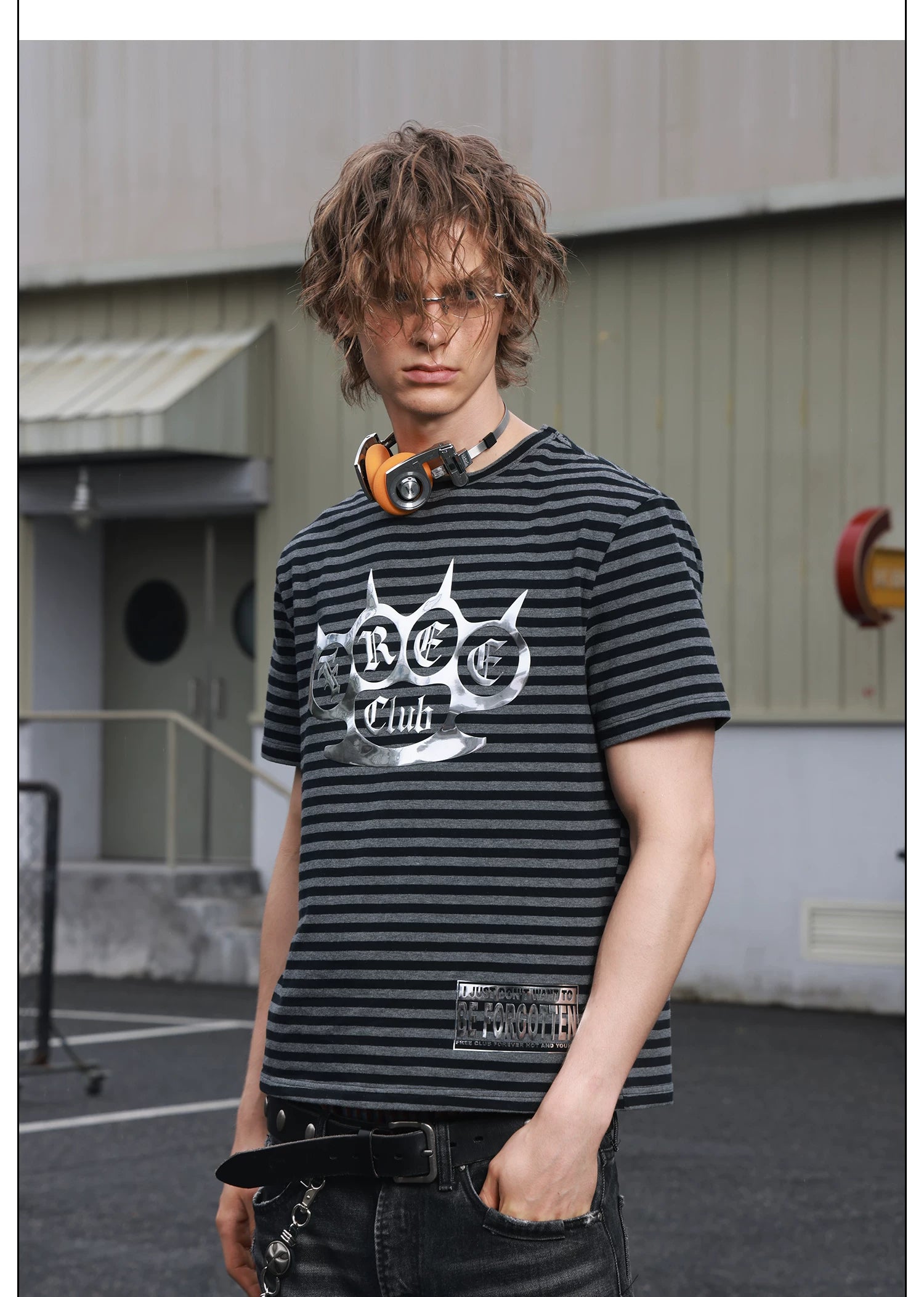 SAXGENWON Striped Three-dimensional Bright Silver Printed Front Shoulder Tee