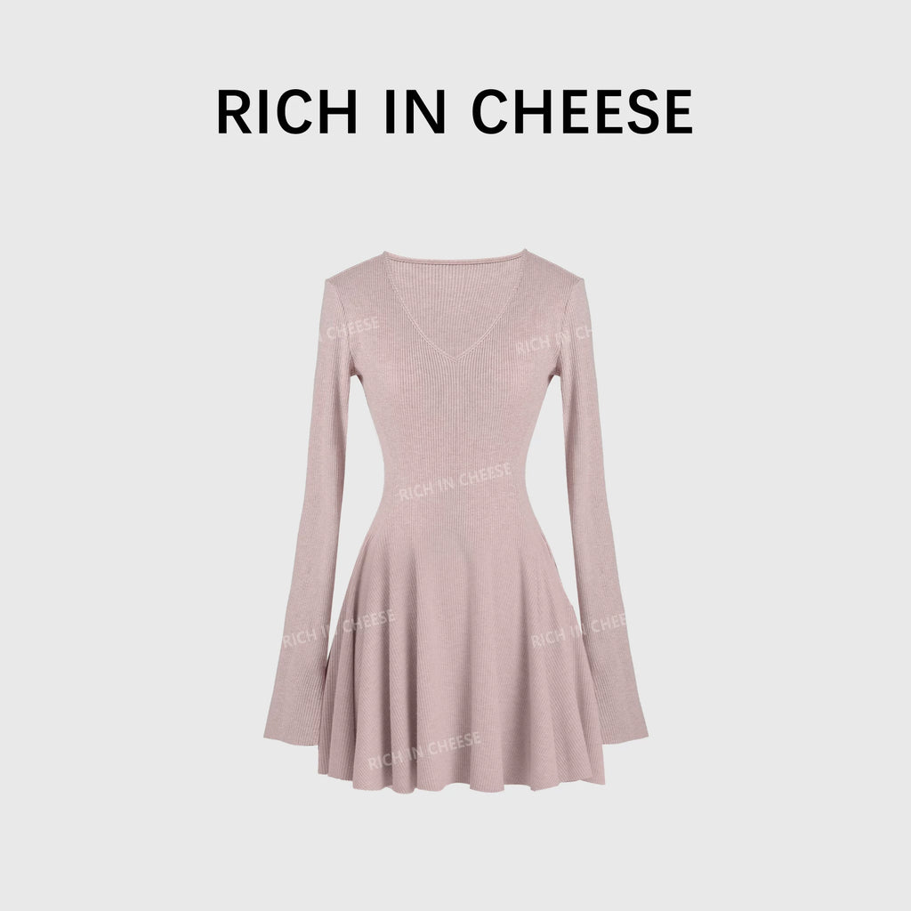 RICH IN CHEESE Knitted Waist Slim Dress