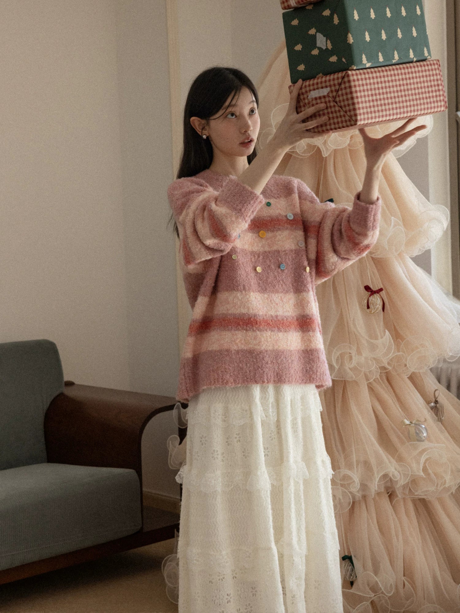 Cantonstory Korean Crew Neck Striped Knitted Sweater