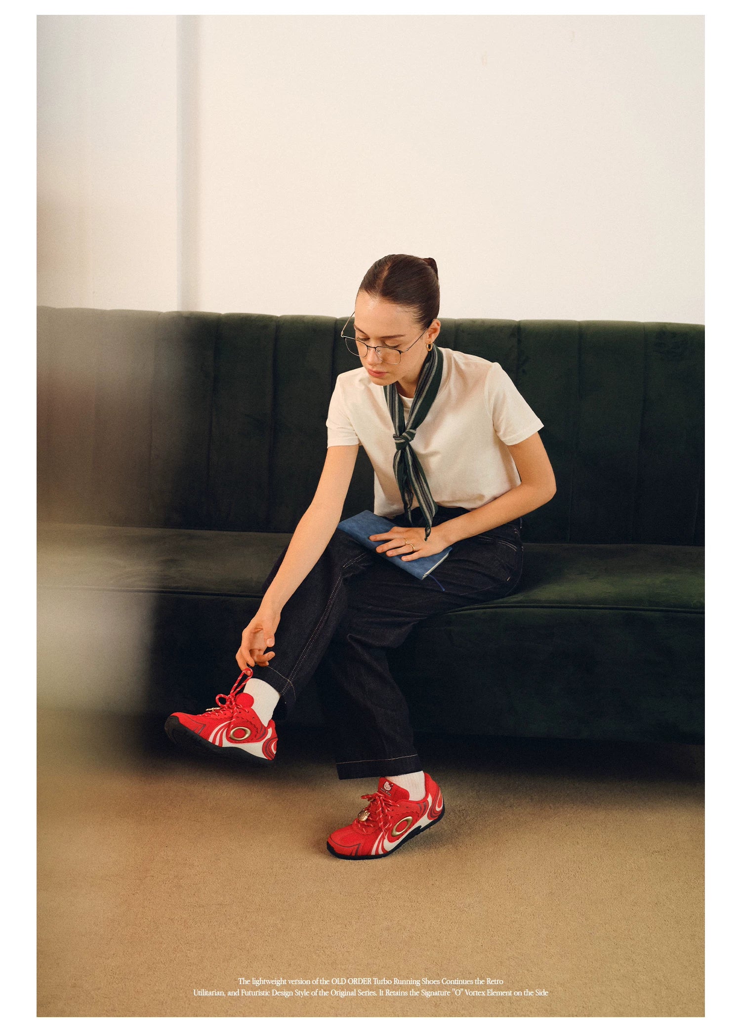 OLDORDER Hello Kitty Joint Flat-bottomed German Training Shoes