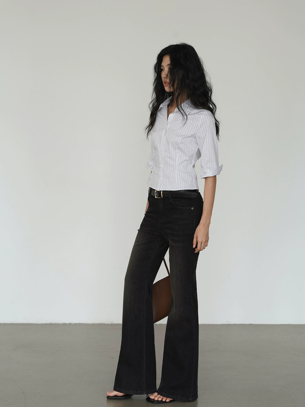 EIGHTHMONTH Striped Waist Mid-sleeved Shirt