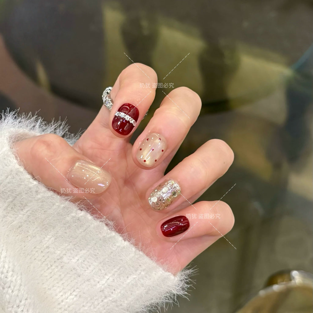 Beetle Nails Retro High-end Sense White Wearing Armor
