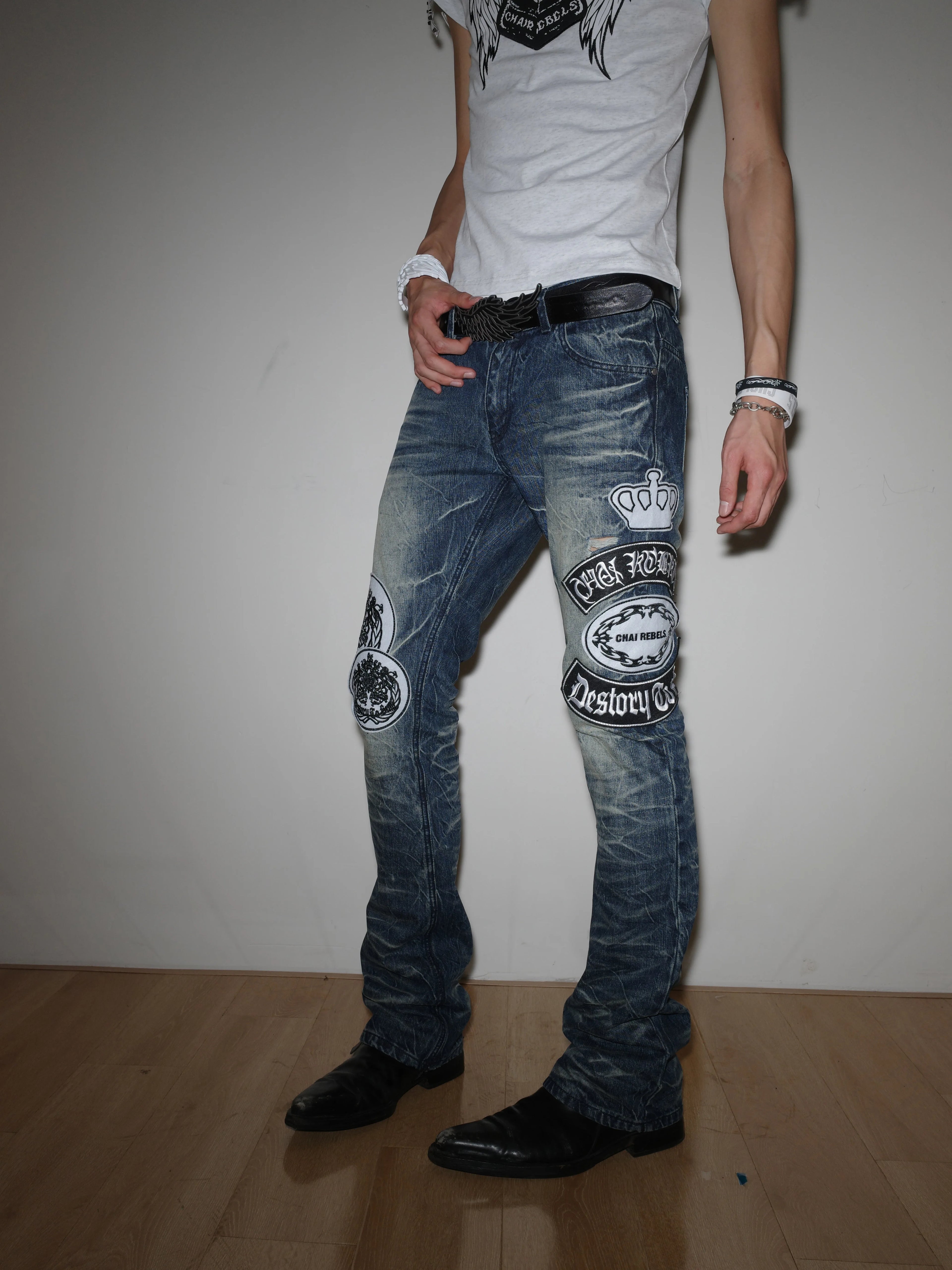 CHAI Pleated Slim-fit Jeans