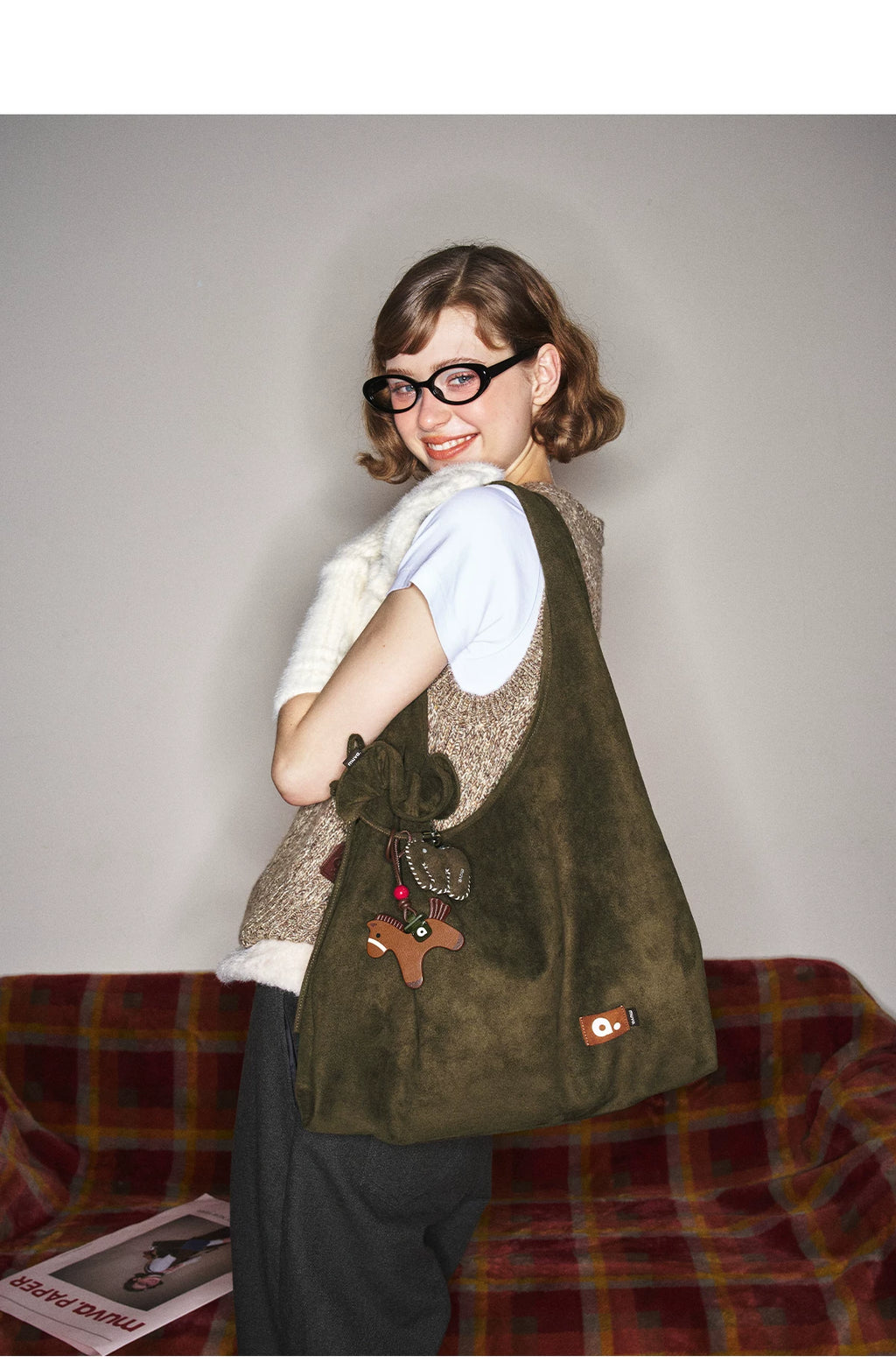 MUVA Large Capacity Triangle Shoulder Bag