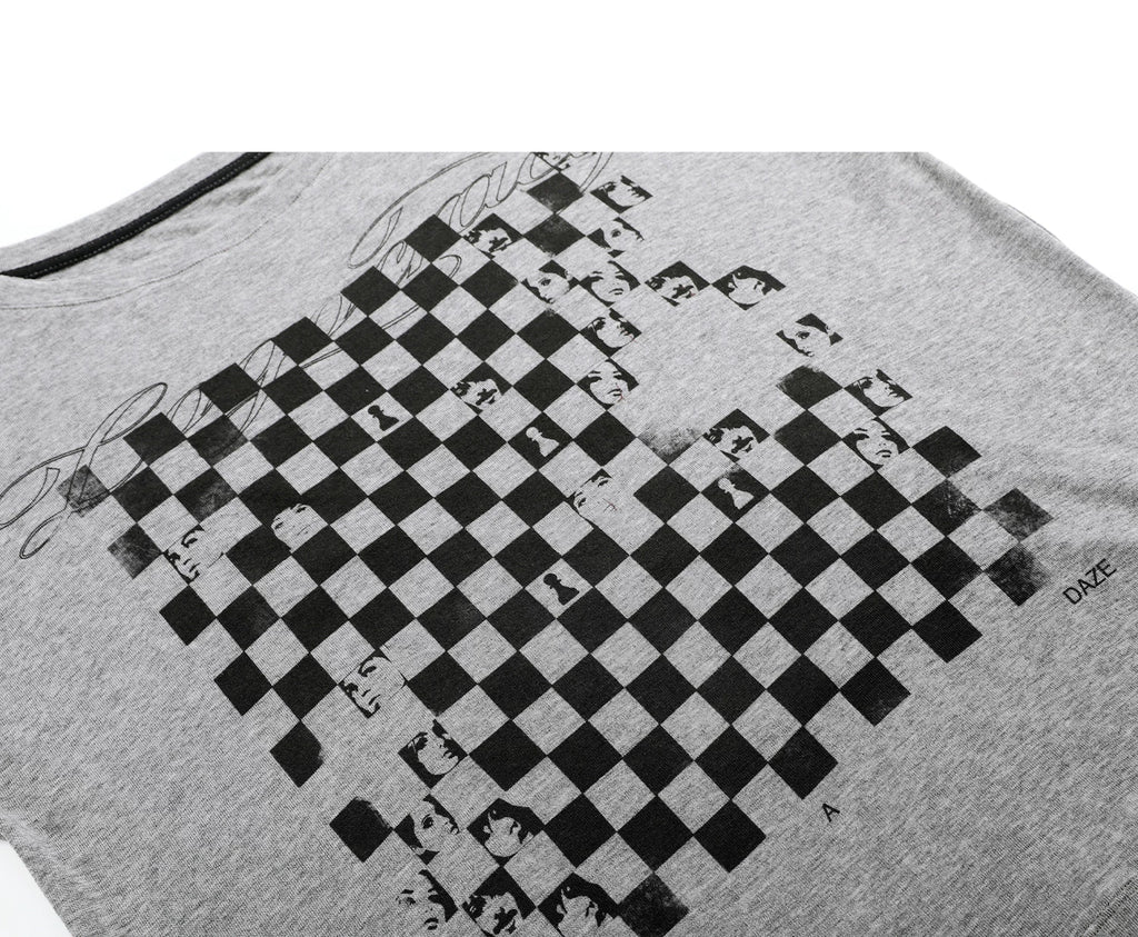 No E Mosen Checkerboard Portrait Print Big Neckline Loose Tee