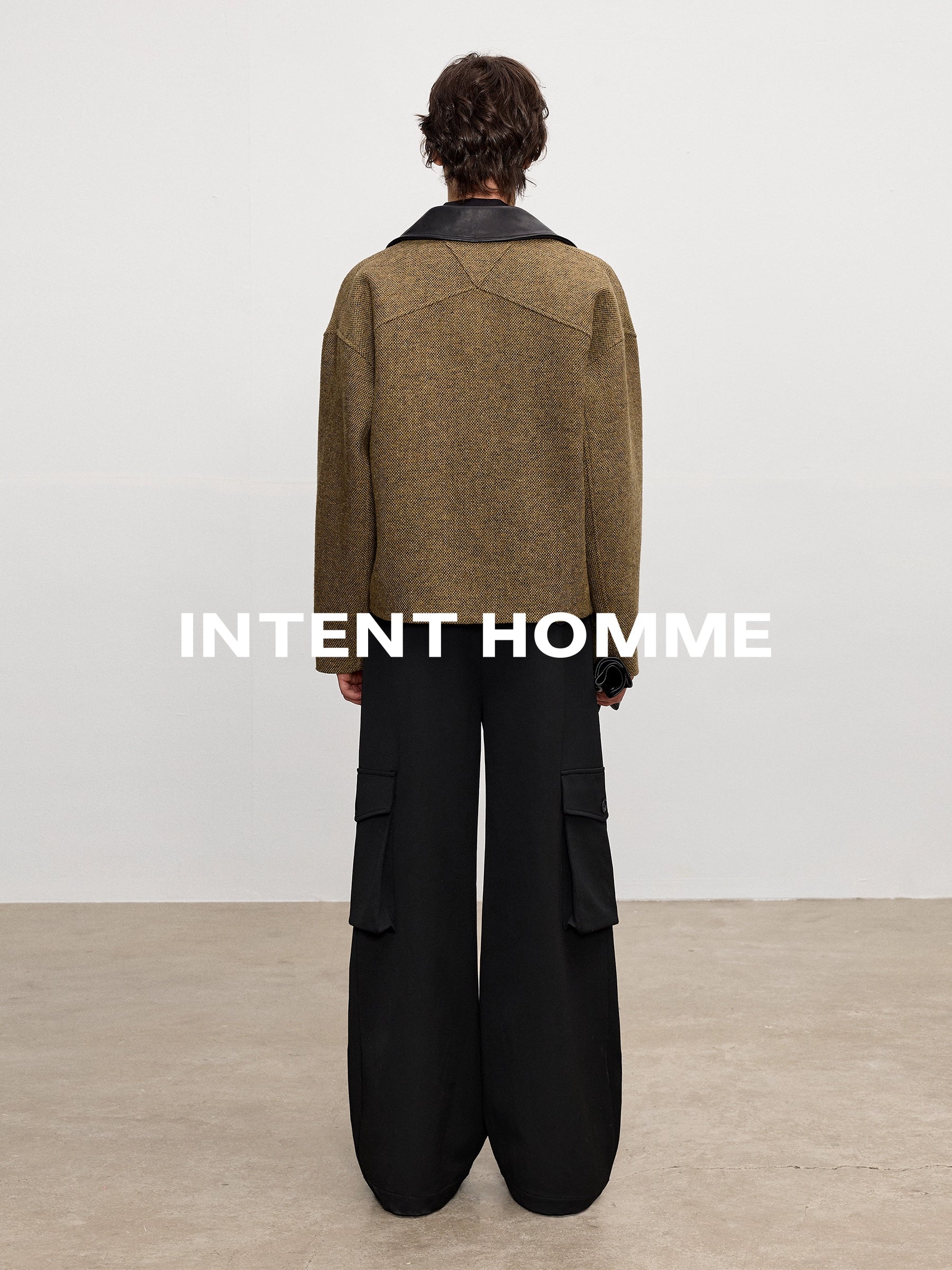 INTENT Pleated A-type Loose Straight Trousers