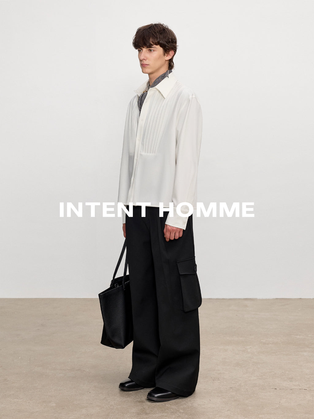 INTENT Minimalist Anti-wrinkle Short and Wide Long-sleeved Shirt