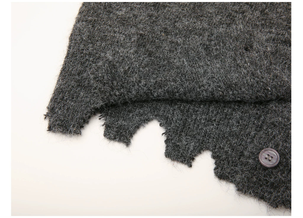 EIGHTHMONTH V-neck Loose-fitting Rough-knit Cardigan