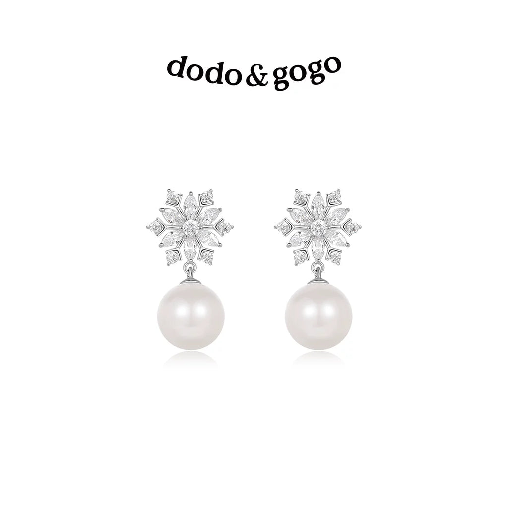 DODOGOGO Snowflake Pearl Light Luxury Earrings