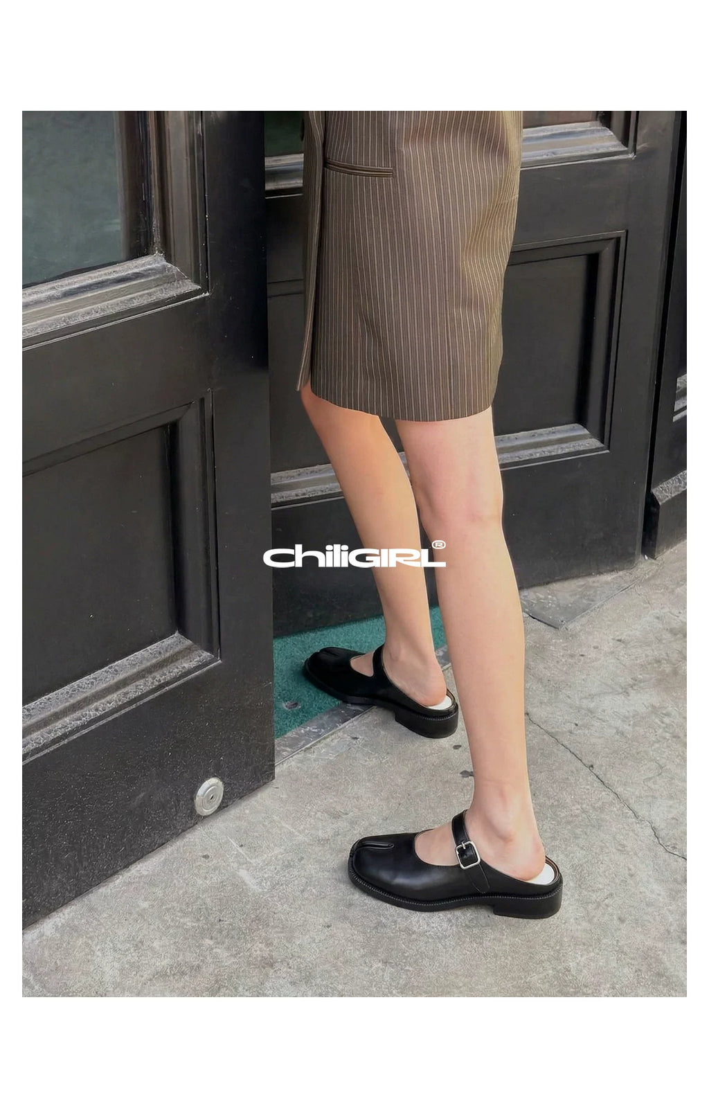 CHILIGIRL Retro Leather Split-toed Toe Slippers