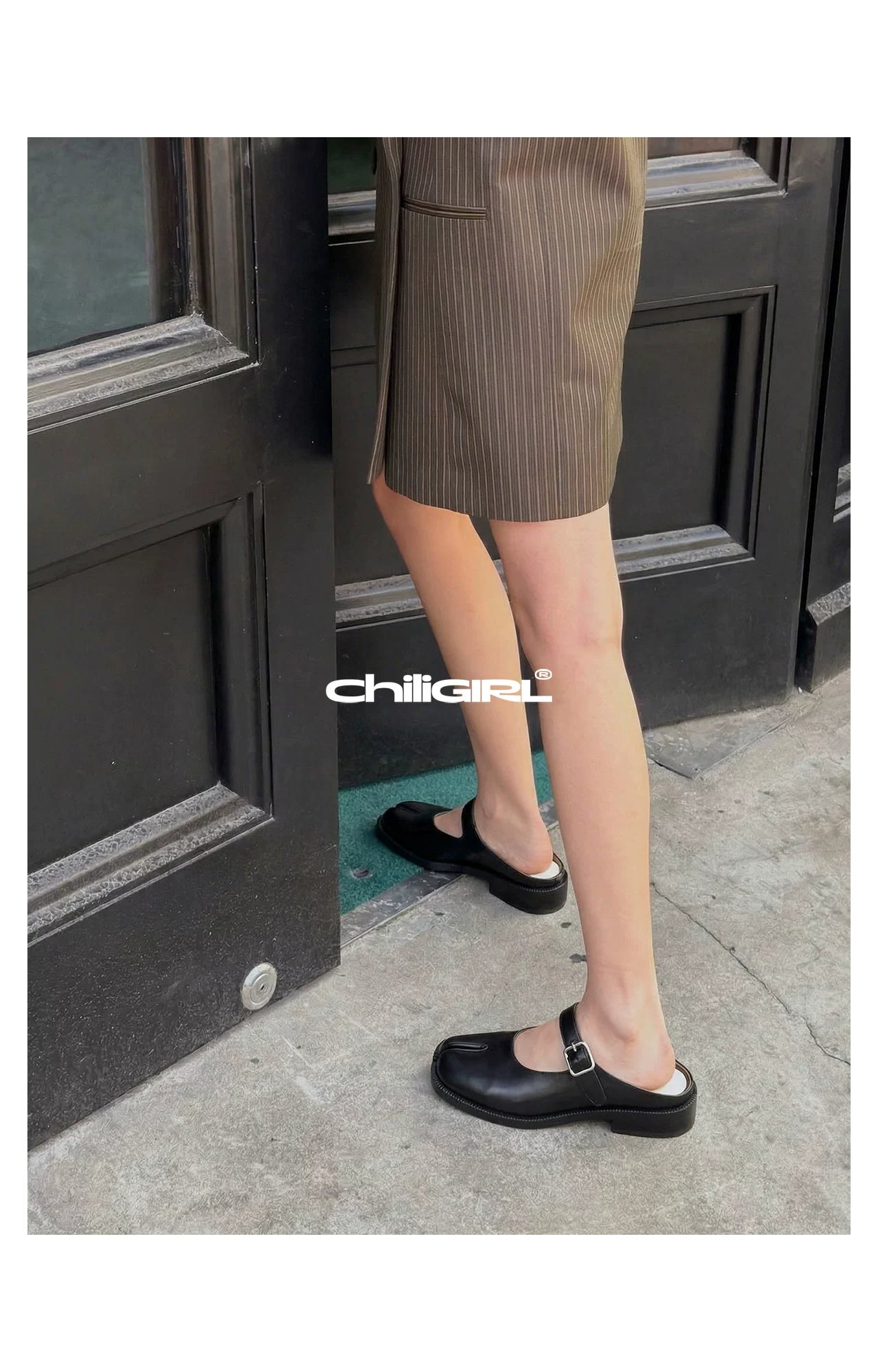 CHILIGIRL Retro Leather Split-toed Toe Slippers