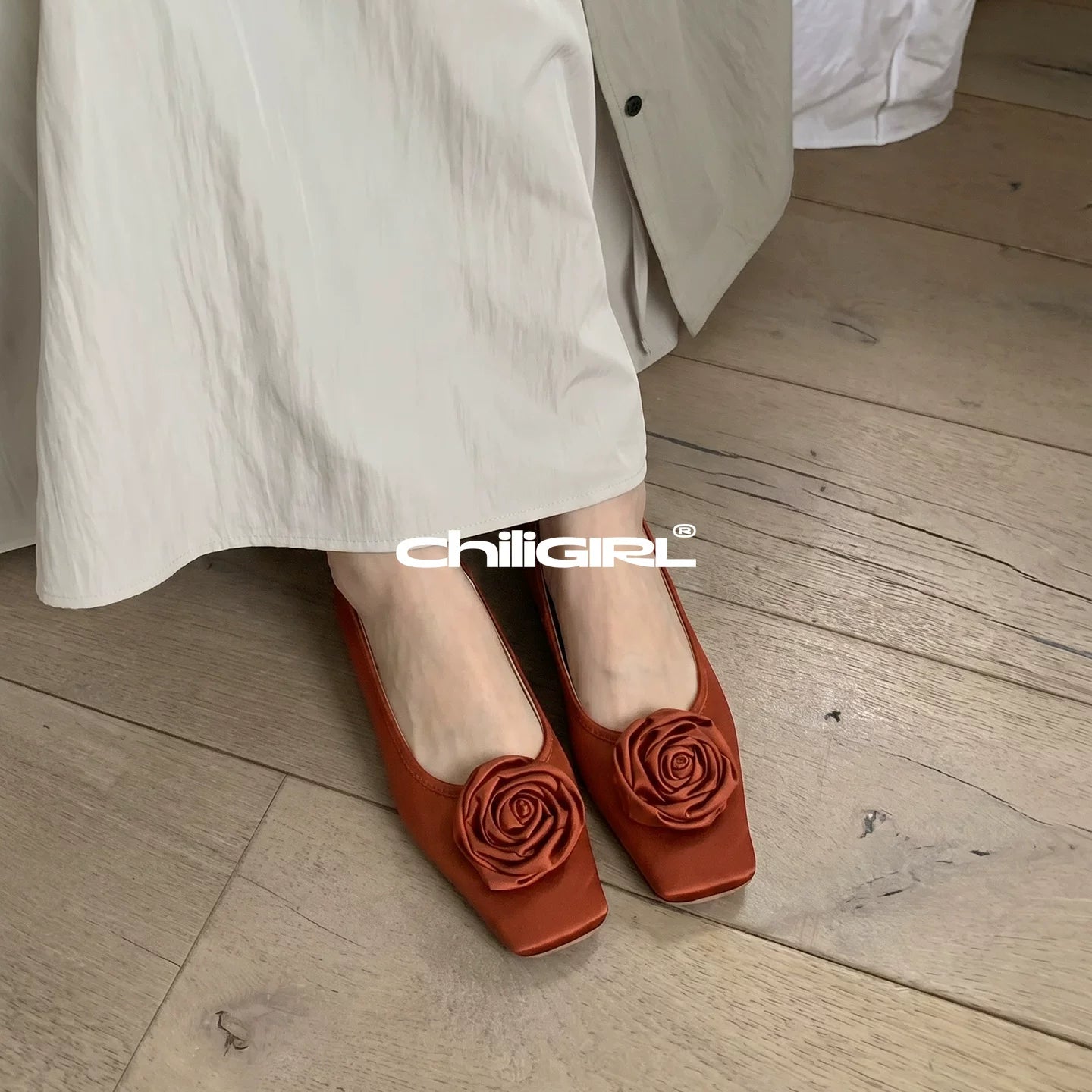 CHILIGIRL Square Head Flat-soled Shoes