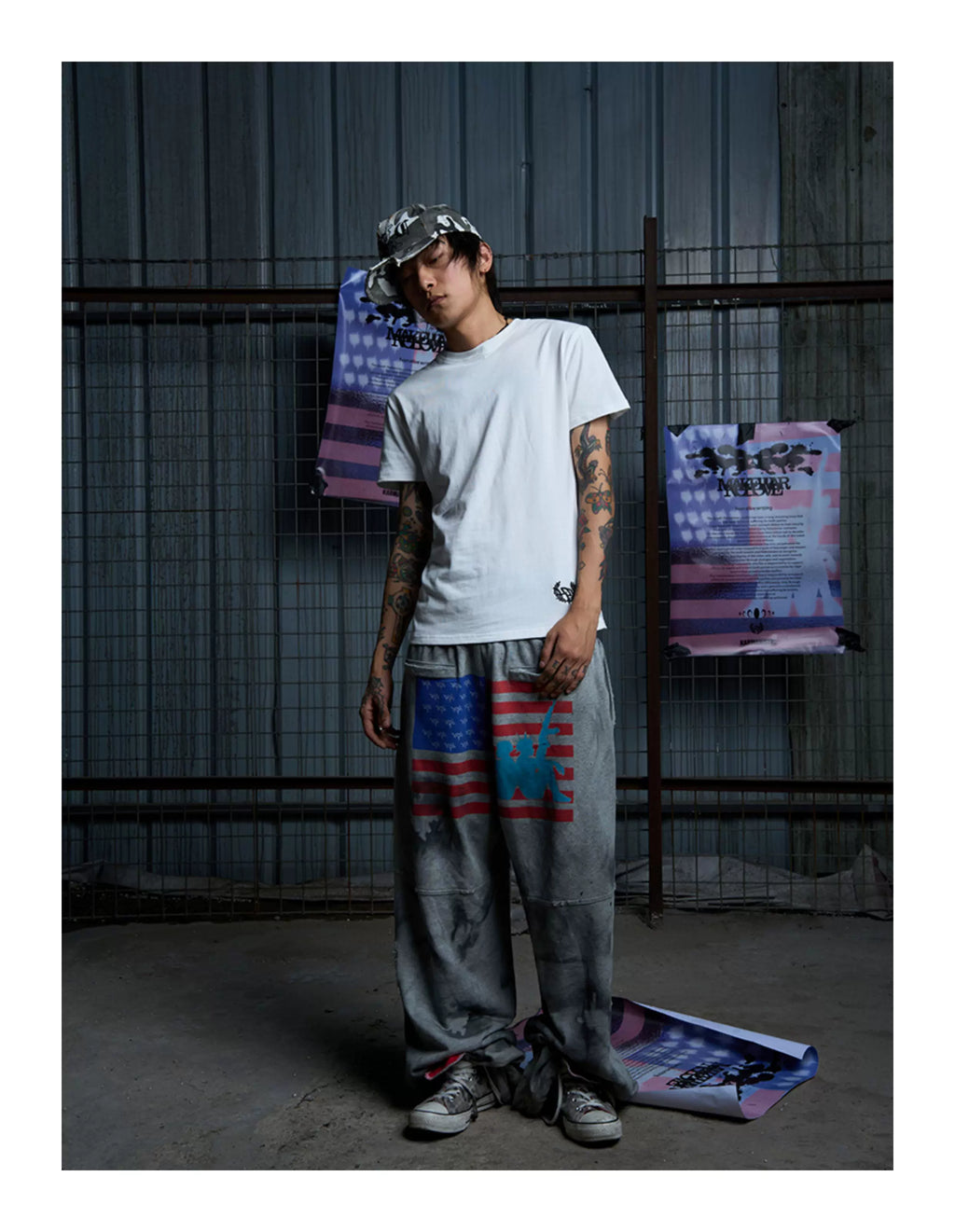KARMANISTIC Embroidery Slim Round Neck Tee