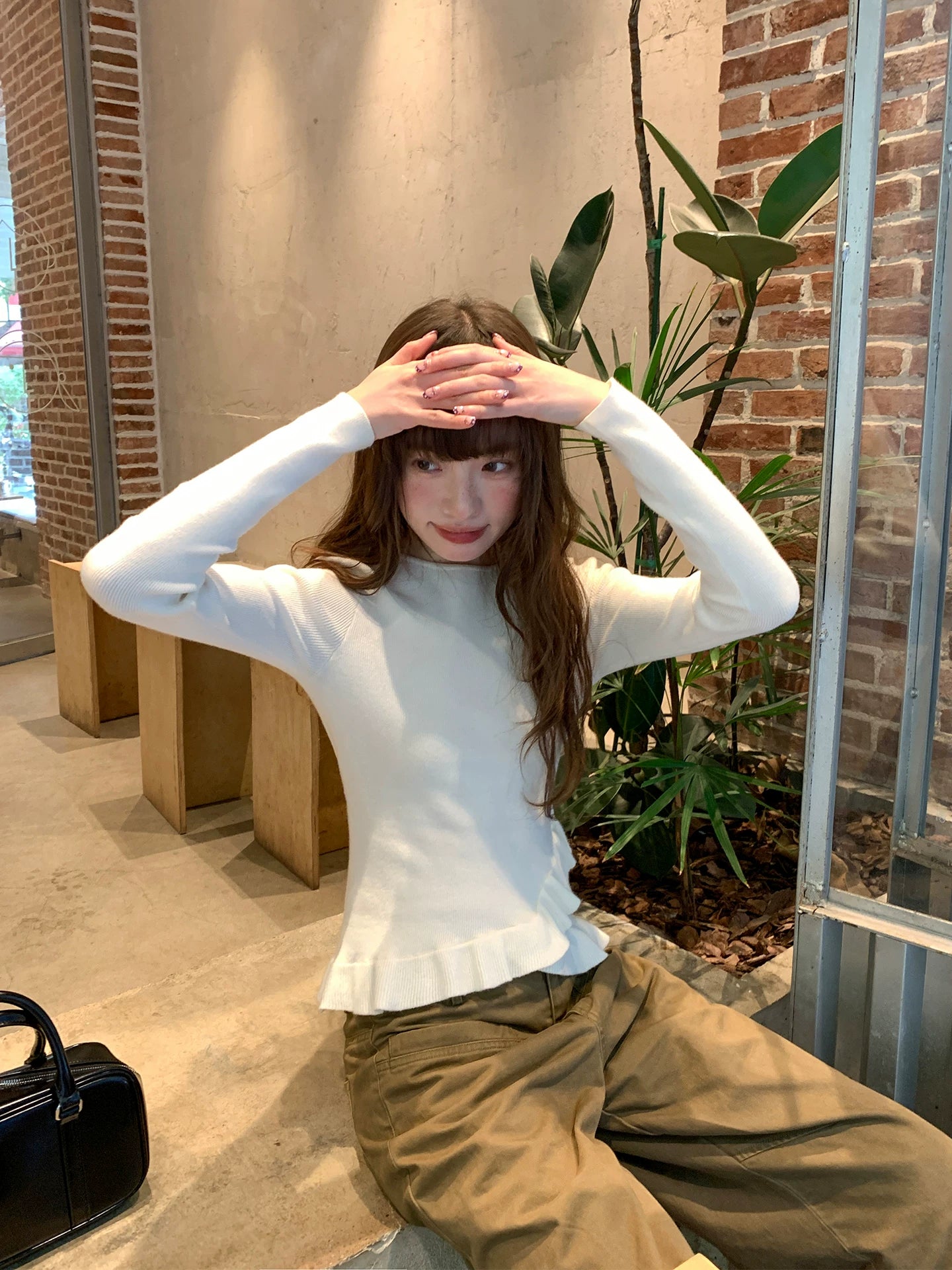 Kano Irregular Fungus Edge Knitted Bottoming Shirt