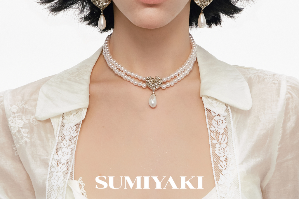 SUMIYAKI Double-Sided Embossed Pearl Clavicle Chain