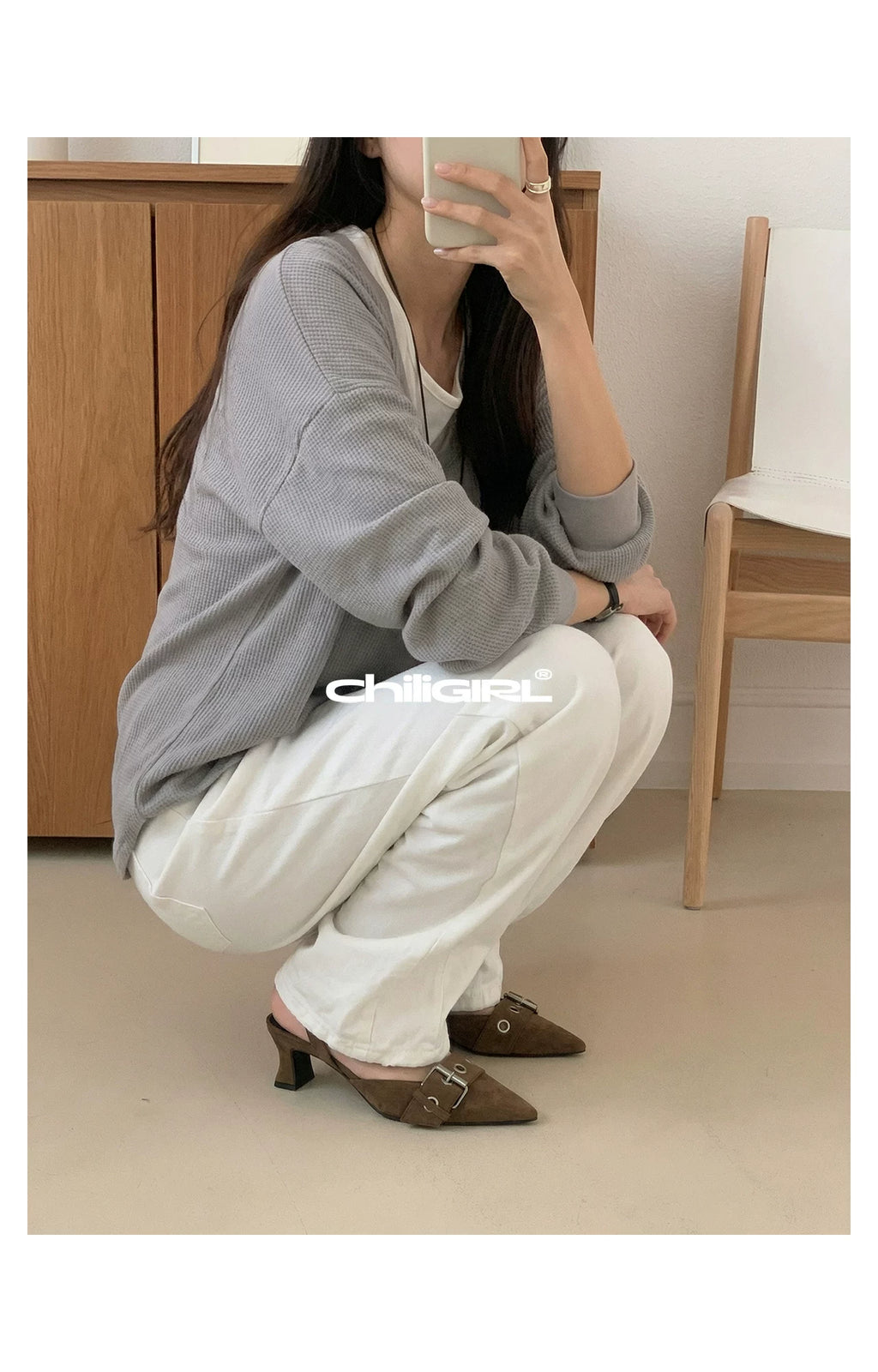 CHILIGIRL Light and Mature Style Pointed Thick Heel High Heels