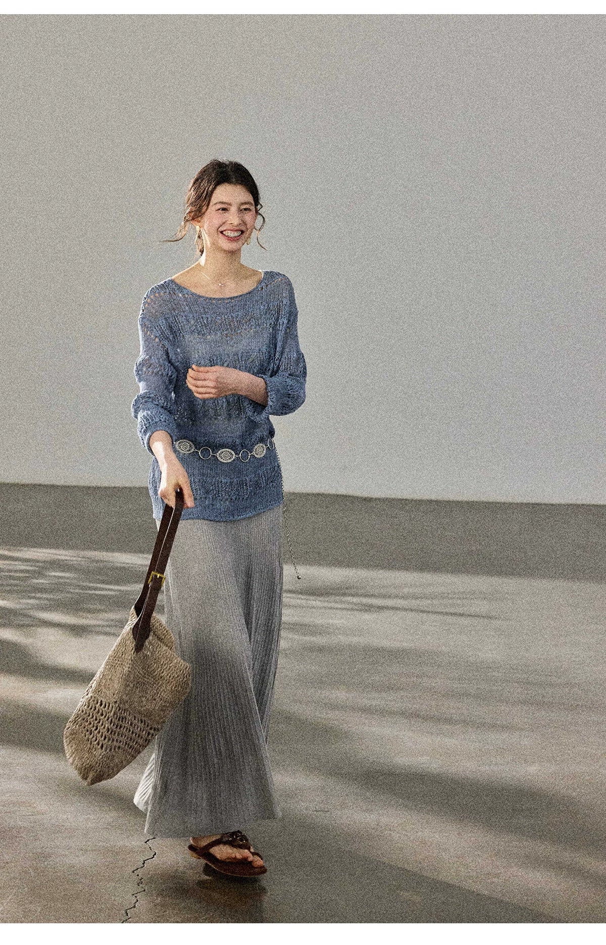 TYANG Round Neck Hollow Light and Loose Long Sleeves