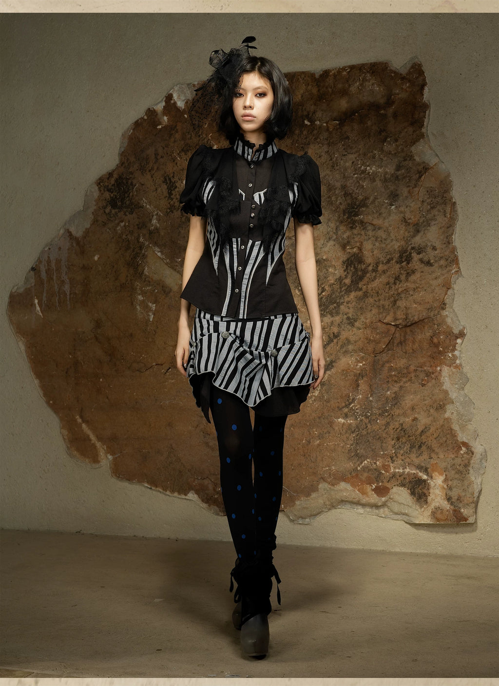 ARIADNAw Retro Bubble Sleeve Waist and Thin Shirt