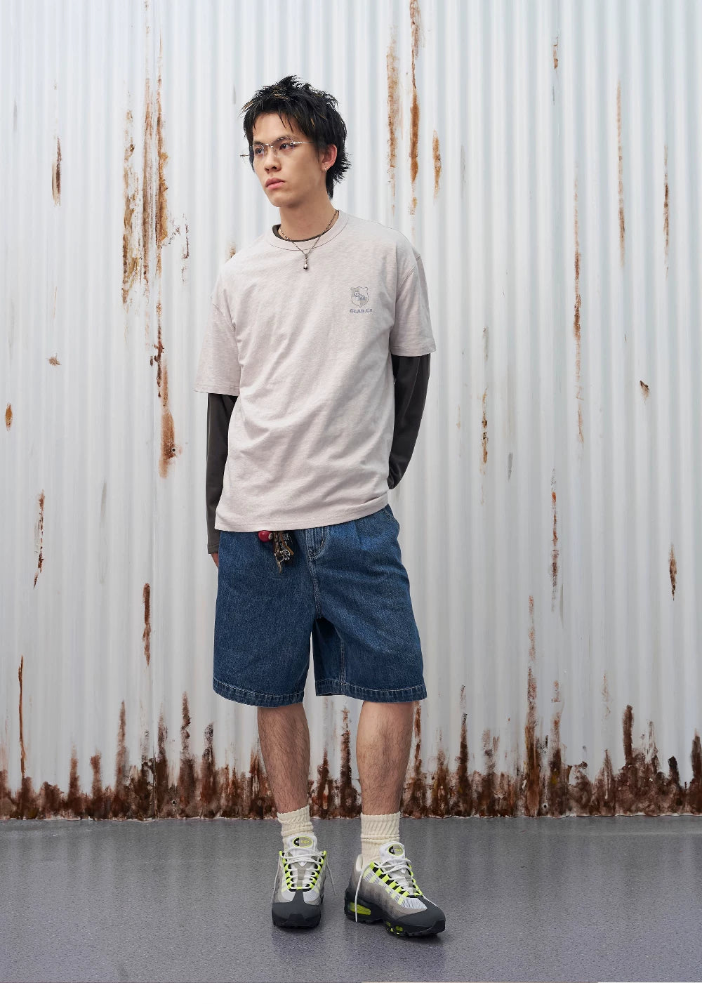 GOODLIVABLE Retro Letter Print Casual Tee