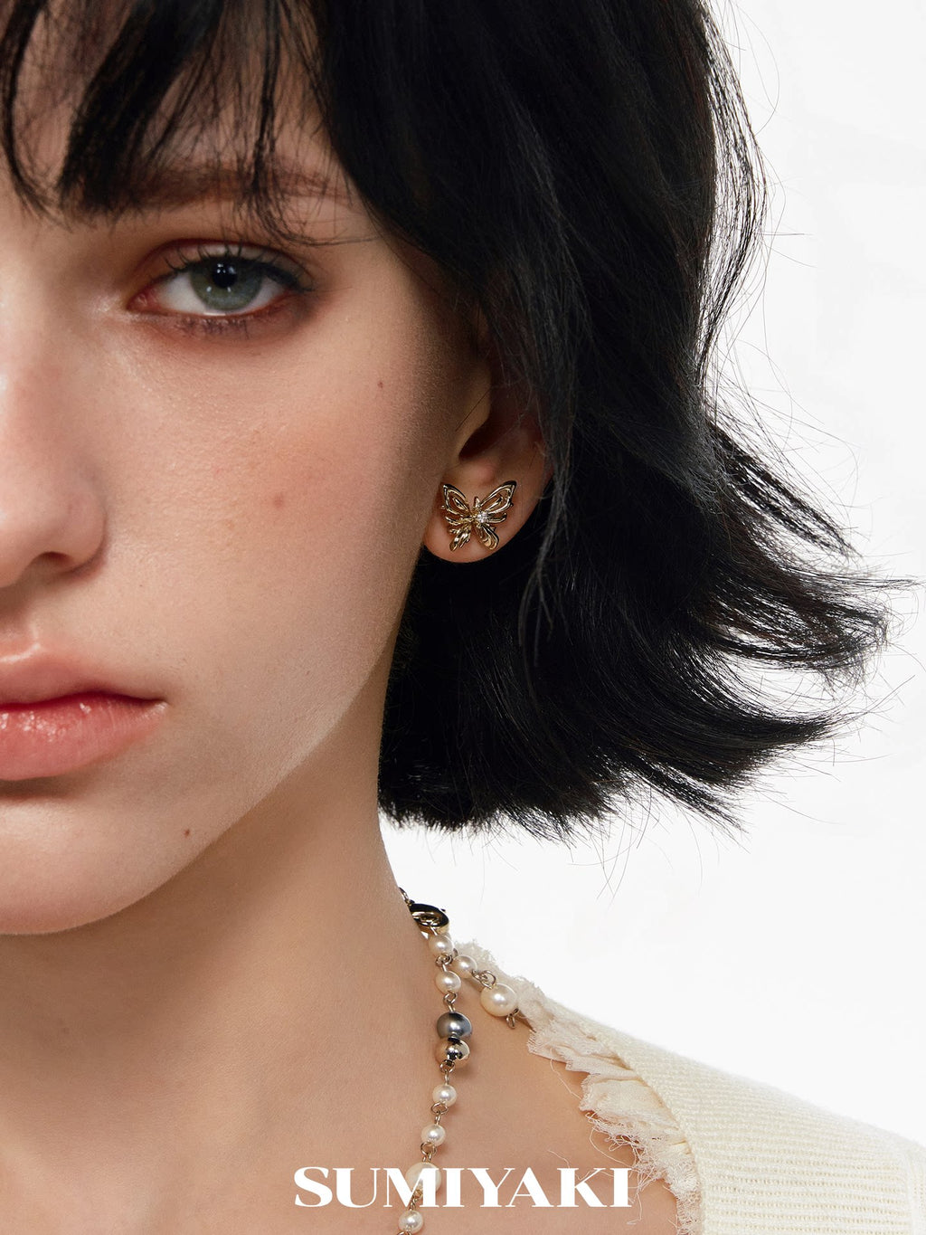 SUMIYAKI Three-dimensional Hollow Butterfly Earrings