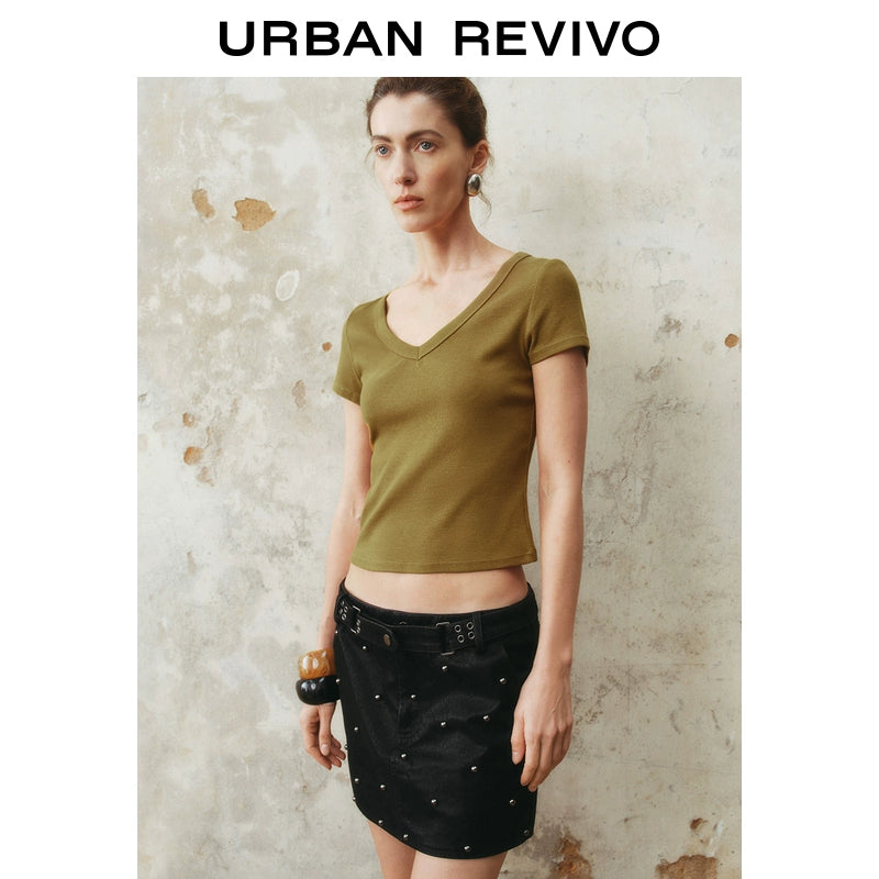 URBAN REVIVO Slim Short V-Neck Short Sleeve T-Shirt