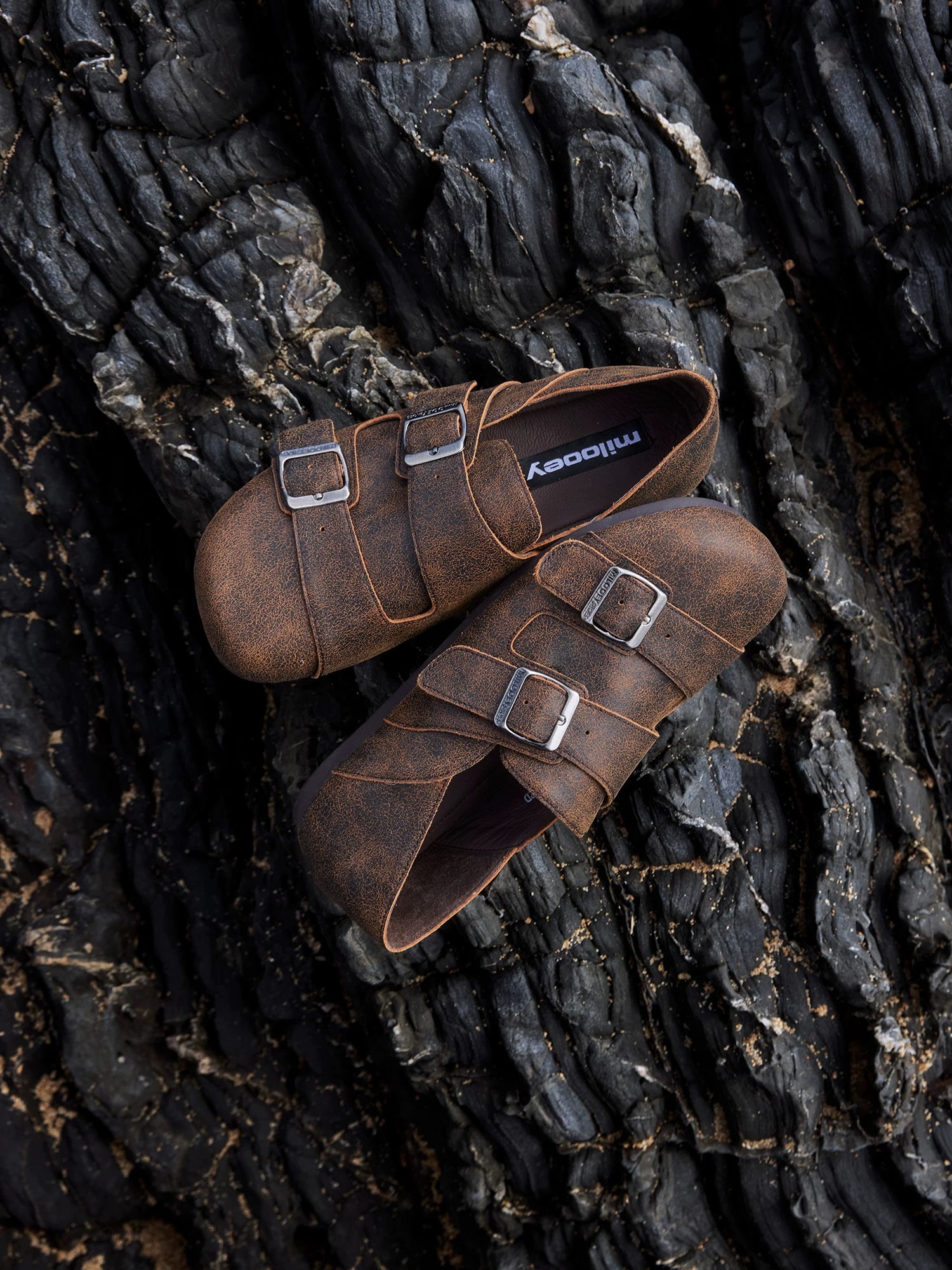 MILOOEY Retro Leather Soft-soled Casual Shoes