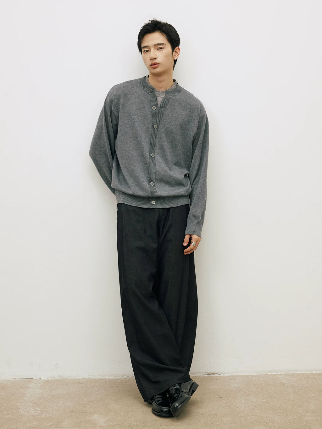 LR Contrasting Neckline Lazy Fake Two-piece Knitted Sweater