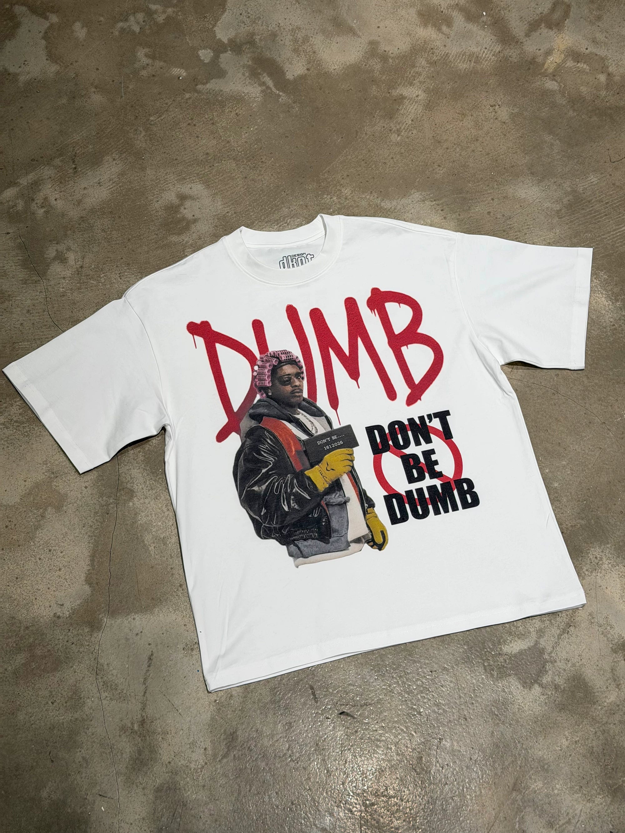 DKNT Alphabet Portrait Print Casual Tee