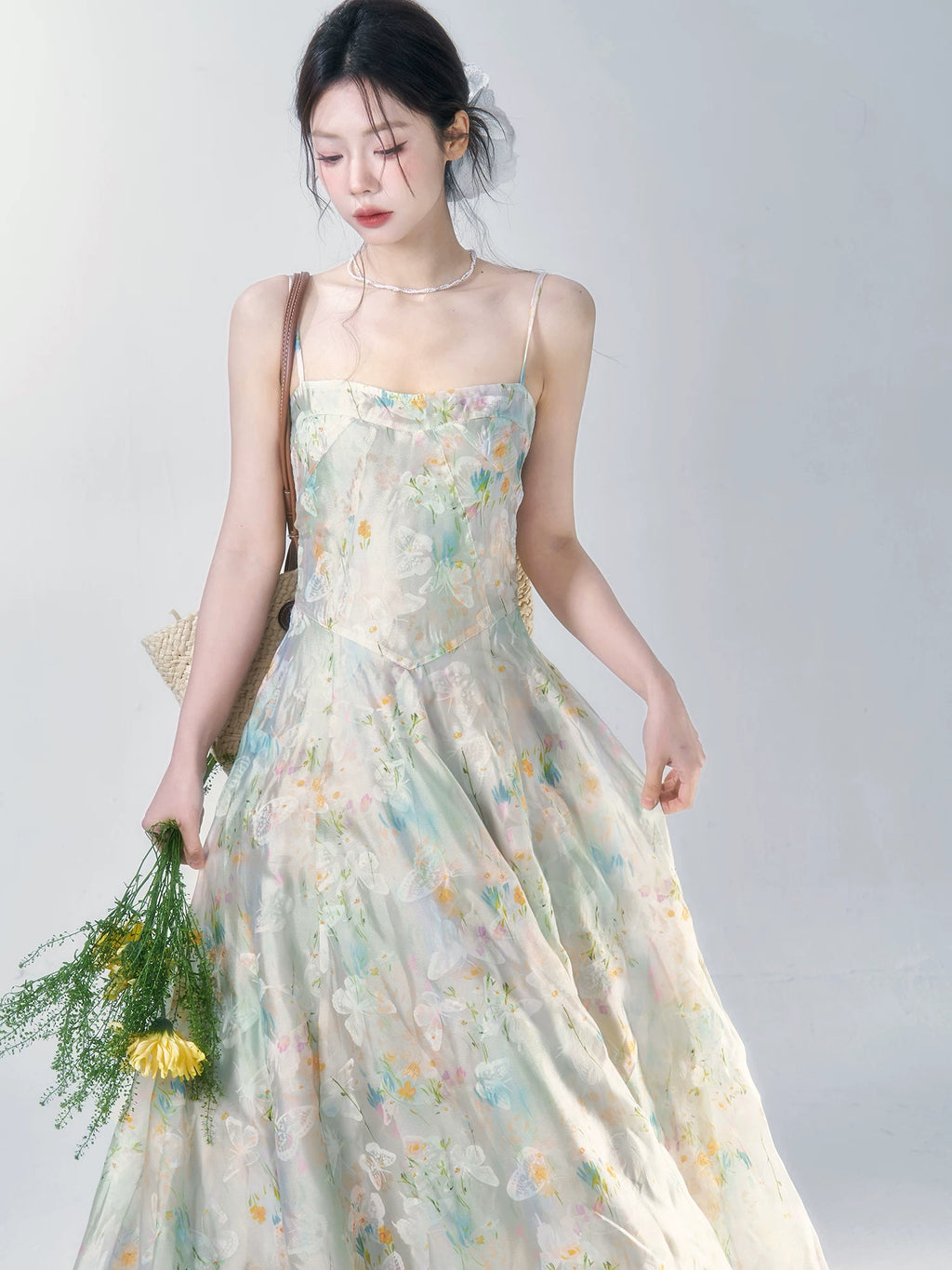 Wildberry Floral Suspender Waist Thin Holiday Dress
