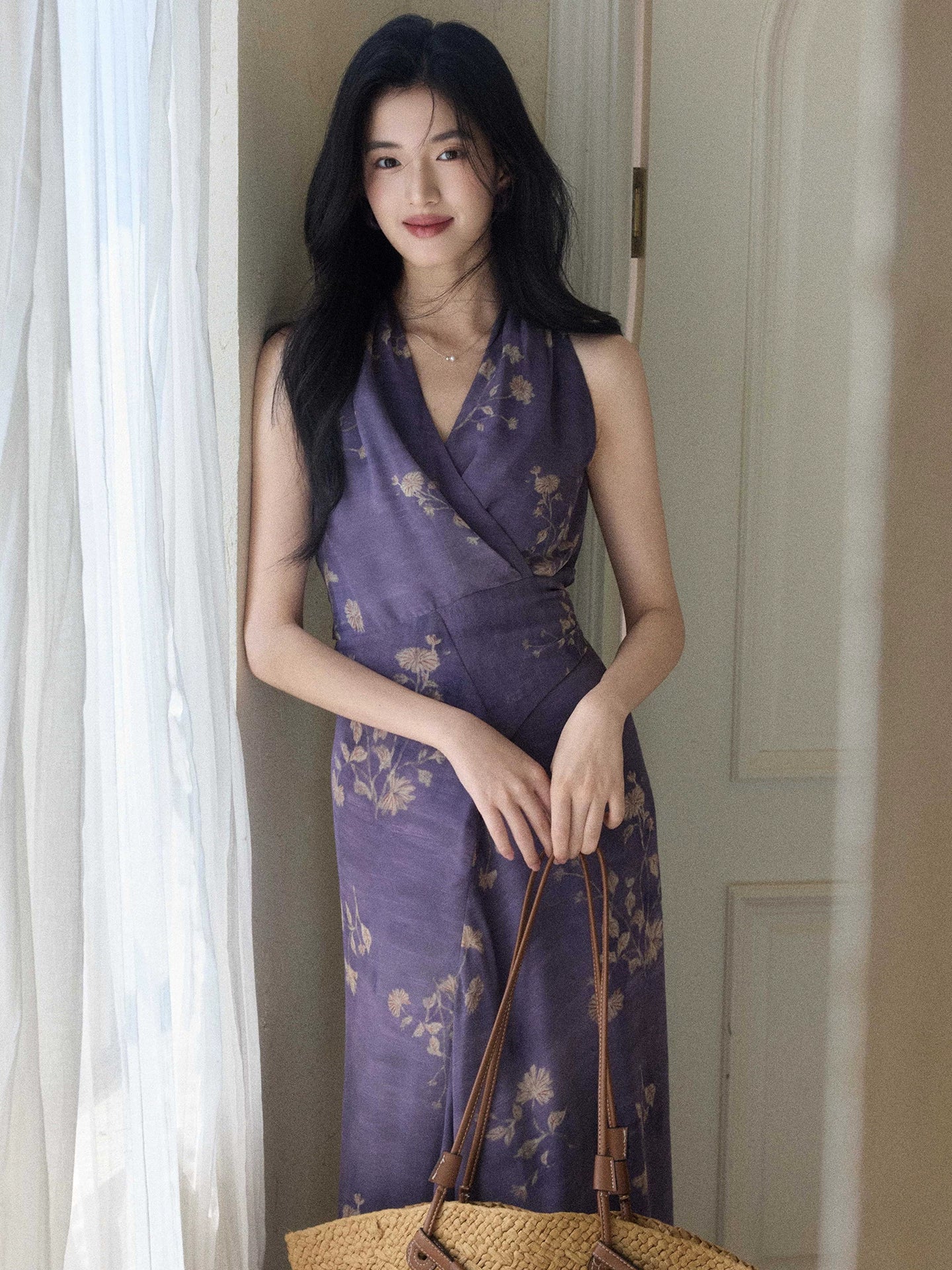 TYANG Temperament V-neck Smudged Floral Dress