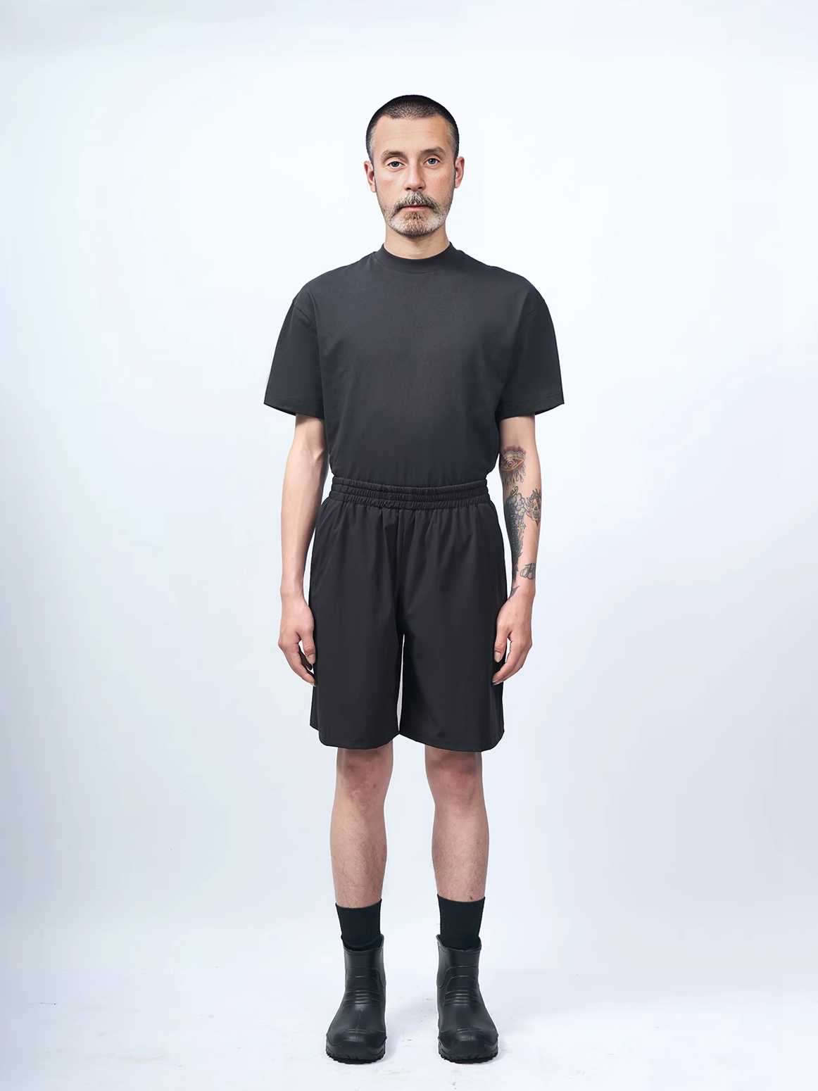 ETHEREAL PRODUCTION Waterproof Quick-drying Light Sports and Leisure Loose Shorts