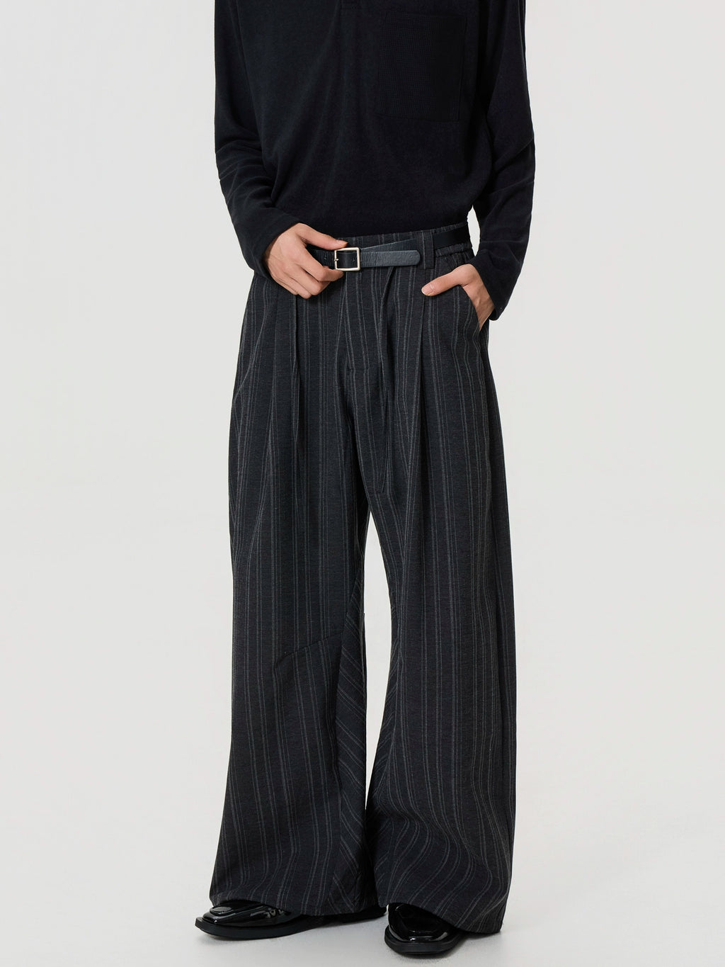 BTSG Slack Striped Lace-Up Pants