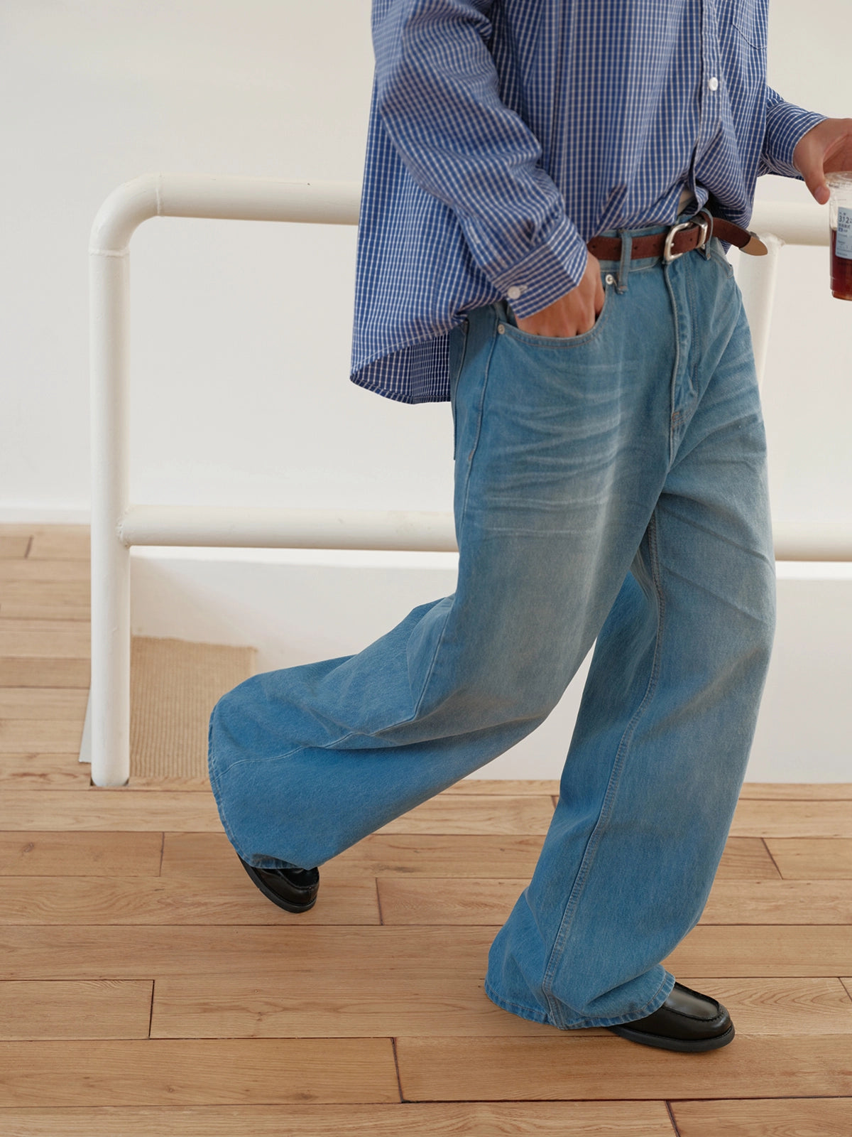 CARPEM Three-dimensional Cat Beard Loose Straight Jeans