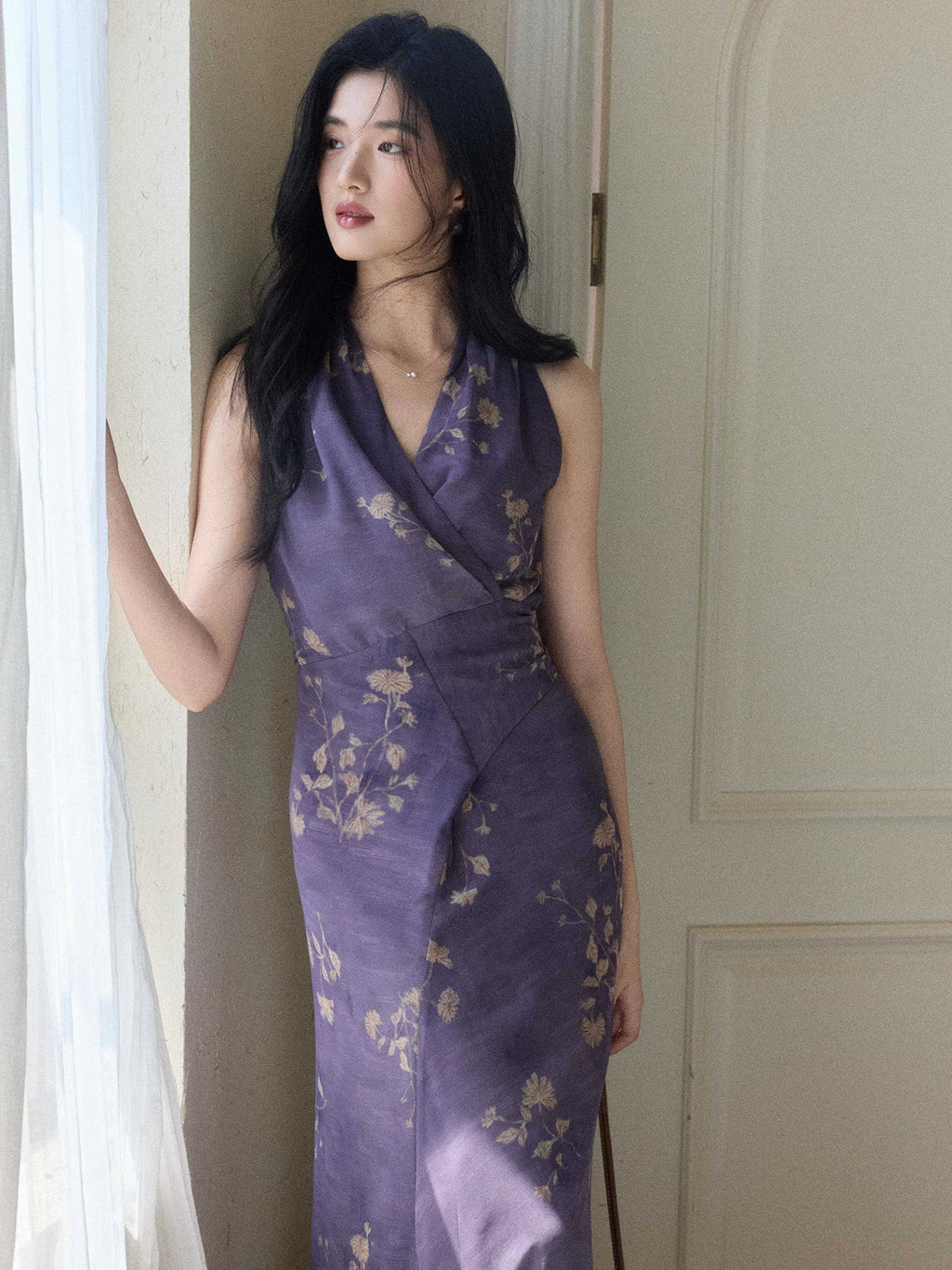 TYANG Temperament V-neck Smudged Floral Dress